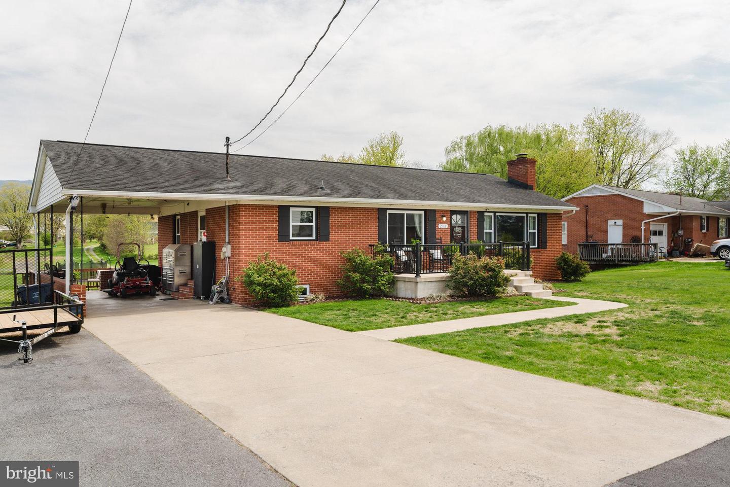 211 AL GOOD DR, STANLEY, Virginia 22851, 5 Bedrooms Bedrooms, ,2 BathroomsBathrooms,Residential,For sale,211 AL GOOD DR,VAPA2005078 MLS # VAPA2005078