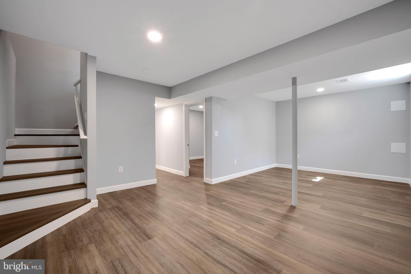 152 OAK VIEW DR SE, LEESBURG, Virginia 20175, 4 Bedrooms Bedrooms, ,3 BathroomsBathrooms,Residential,For sale,152 OAK VIEW DR SE,VALO2100444 MLS # VALO2100444