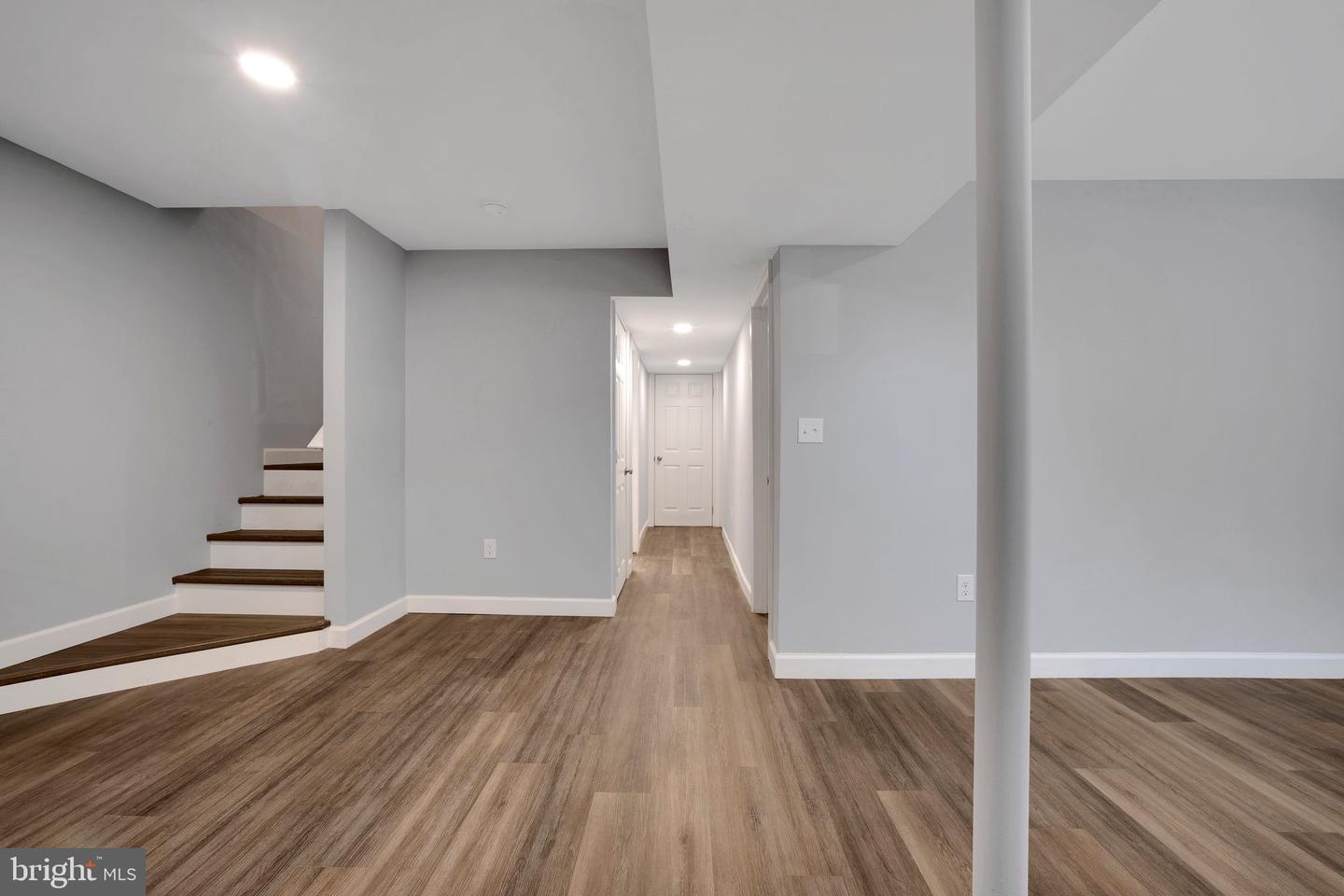 152 OAK VIEW DR SE, LEESBURG, Virginia 20175, 4 Bedrooms Bedrooms, ,3 BathroomsBathrooms,Residential,For sale,152 OAK VIEW DR SE,VALO2100444 MLS # VALO2100444
