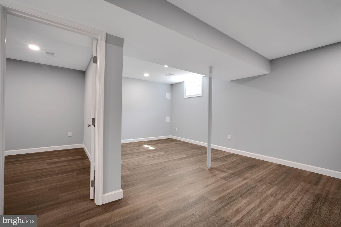 152 OAK VIEW DR SE, LEESBURG, Virginia 20175, 4 Bedrooms Bedrooms, ,3 BathroomsBathrooms,Residential,For sale,152 OAK VIEW DR SE,VALO2100444 MLS # VALO2100444