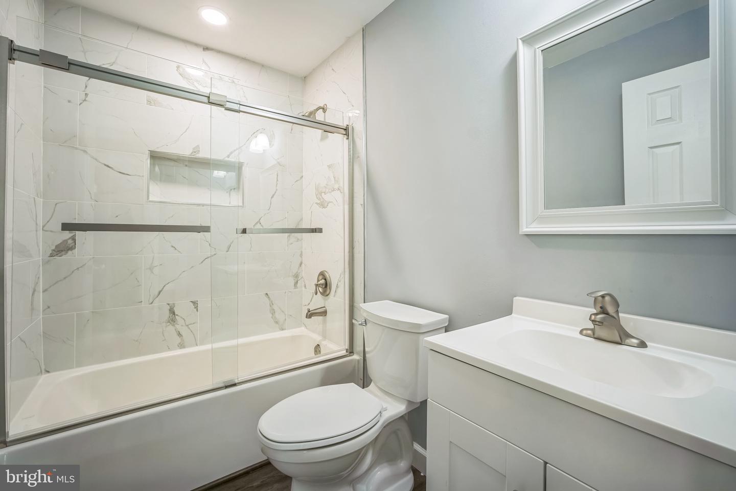 152 OAK VIEW DR SE, LEESBURG, Virginia 20175, 4 Bedrooms Bedrooms, ,3 BathroomsBathrooms,Residential,For sale,152 OAK VIEW DR SE,VALO2100444 MLS # VALO2100444