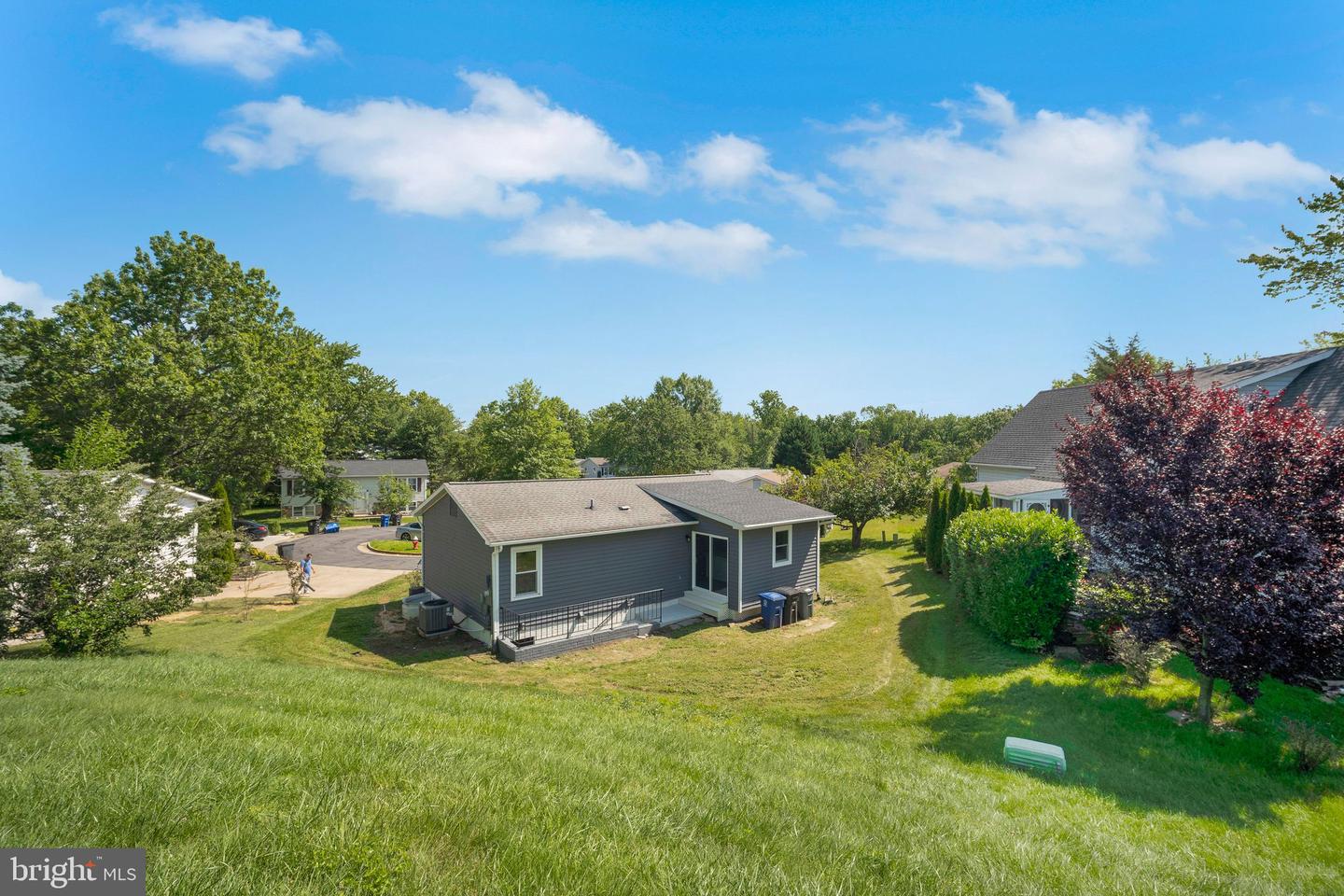152 OAK VIEW DR SE, LEESBURG, Virginia 20175, 4 Bedrooms Bedrooms, ,3 BathroomsBathrooms,Residential,For sale,152 OAK VIEW DR SE,VALO2100444 MLS # VALO2100444