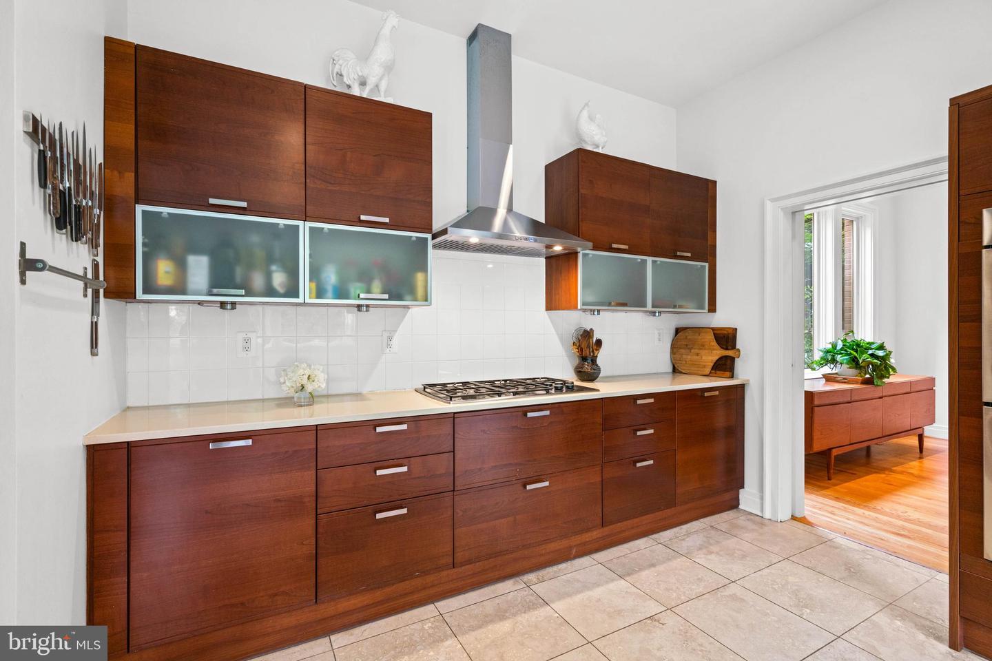 2714 QUEBEC ST NW, WASHINGTON, District Of Columbia 20008, 7 Bedrooms Bedrooms, ,7 BathroomsBathrooms,Residential,For sale,2714 QUEBEC ST NW,DCDC2207654 MLS # DCDC2207654