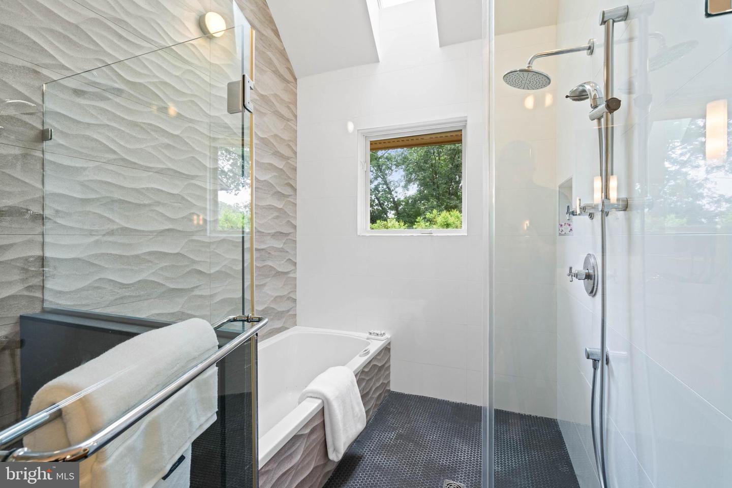 2714 QUEBEC ST NW, WASHINGTON, District Of Columbia 20008, 7 Bedrooms Bedrooms, ,7 BathroomsBathrooms,Residential,For sale,2714 QUEBEC ST NW,DCDC2207654 MLS # DCDC2207654