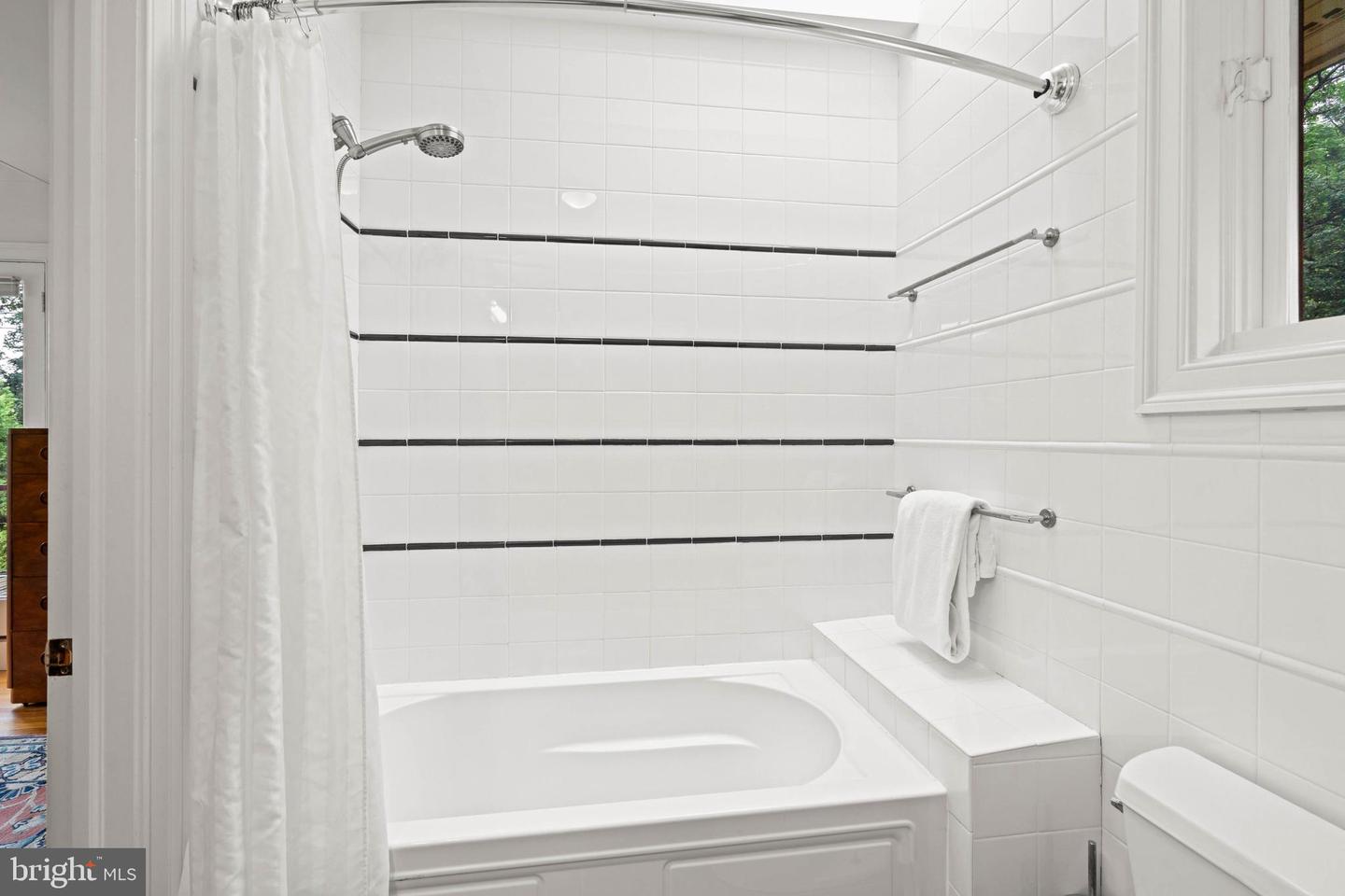 2714 QUEBEC ST NW, WASHINGTON, District Of Columbia 20008, 7 Bedrooms Bedrooms, ,7 BathroomsBathrooms,Residential,For sale,2714 QUEBEC ST NW,DCDC2207654 MLS # DCDC2207654