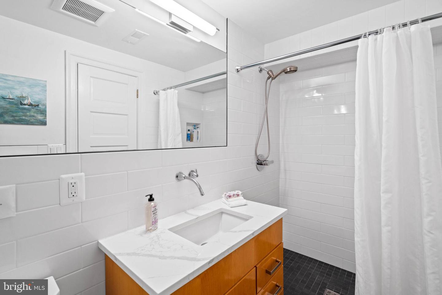 2714 QUEBEC ST NW, WASHINGTON, District Of Columbia 20008, 7 Bedrooms Bedrooms, ,7 BathroomsBathrooms,Residential,For sale,2714 QUEBEC ST NW,DCDC2207654 MLS # DCDC2207654