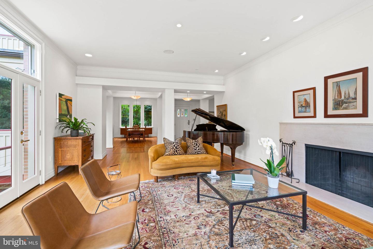 2714 QUEBEC ST NW, WASHINGTON, District Of Columbia 20008, 7 Bedrooms Bedrooms, ,7 BathroomsBathrooms,Residential,For sale,2714 QUEBEC ST NW,DCDC2207654 MLS # DCDC2207654