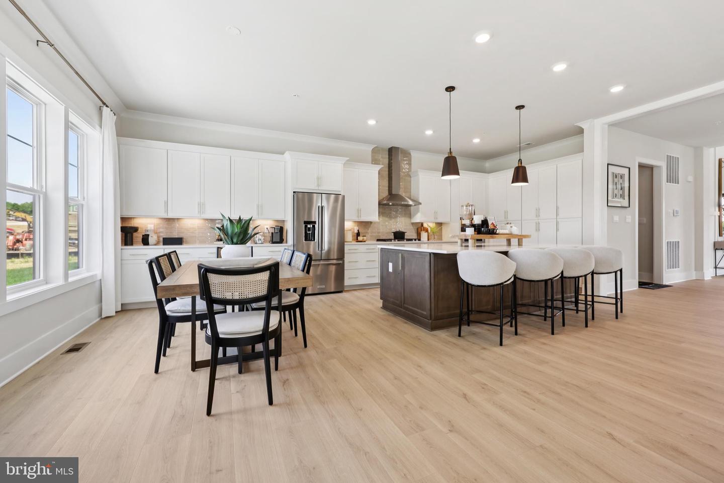 8264 COLLING MANOR CT, ALEXANDRIA, Virginia 22308, 6 Bedrooms Bedrooms, ,6 BathroomsBathrooms,Residential,For sale,8264 COLLING MANOR CT,VAFX2250496 MLS # VAFX2250496