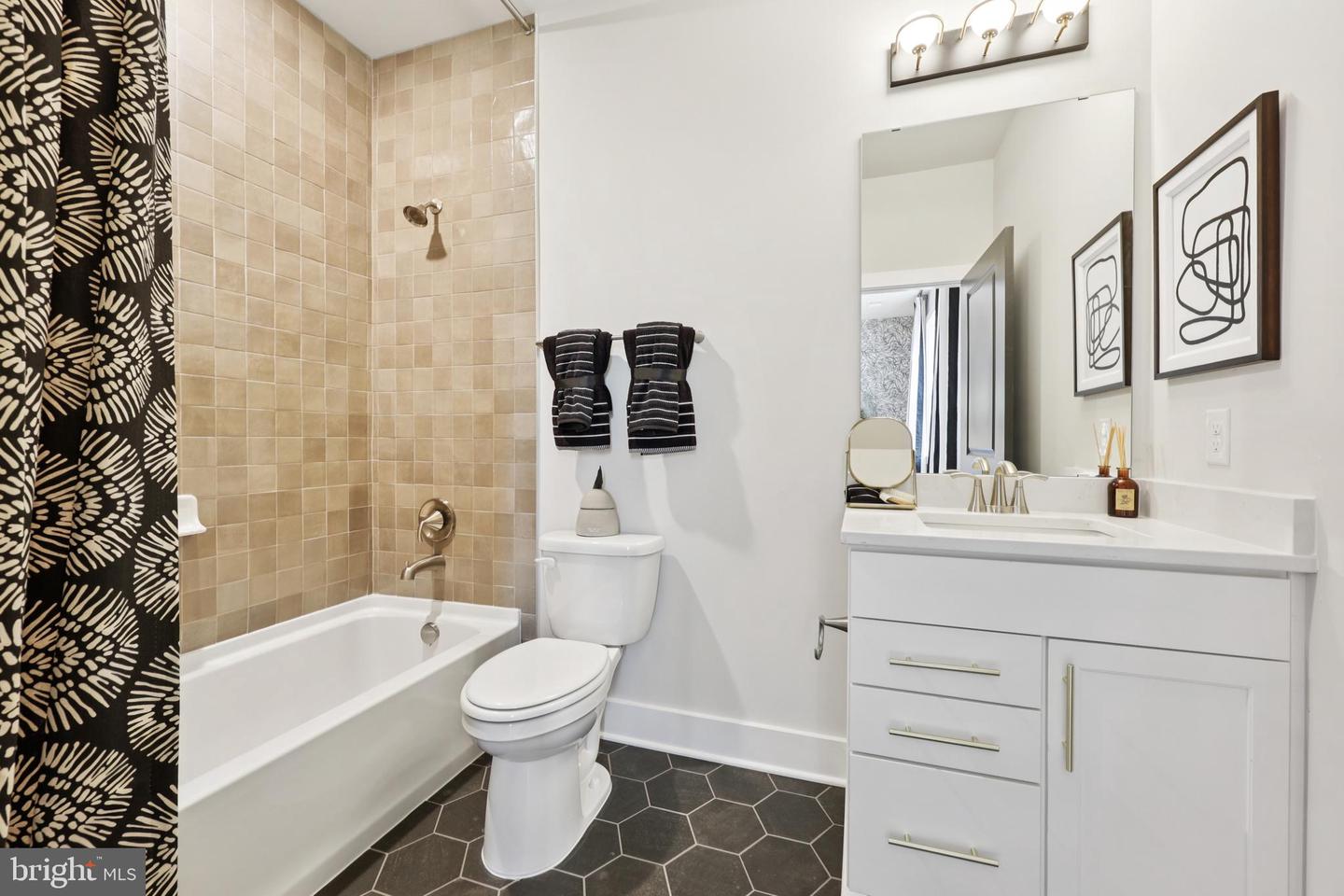 8264 COLLING MANOR CT, ALEXANDRIA, Virginia 22308, 6 Bedrooms Bedrooms, ,6 BathroomsBathrooms,Residential,For sale,8264 COLLING MANOR CT,VAFX2250496 MLS # VAFX2250496