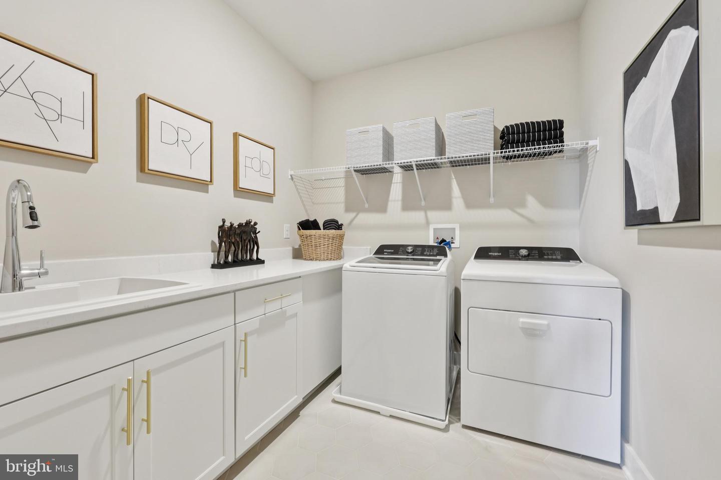 8264 COLLING MANOR CT, ALEXANDRIA, Virginia 22308, 6 Bedrooms Bedrooms, ,6 BathroomsBathrooms,Residential,For sale,8264 COLLING MANOR CT,VAFX2250496 MLS # VAFX2250496