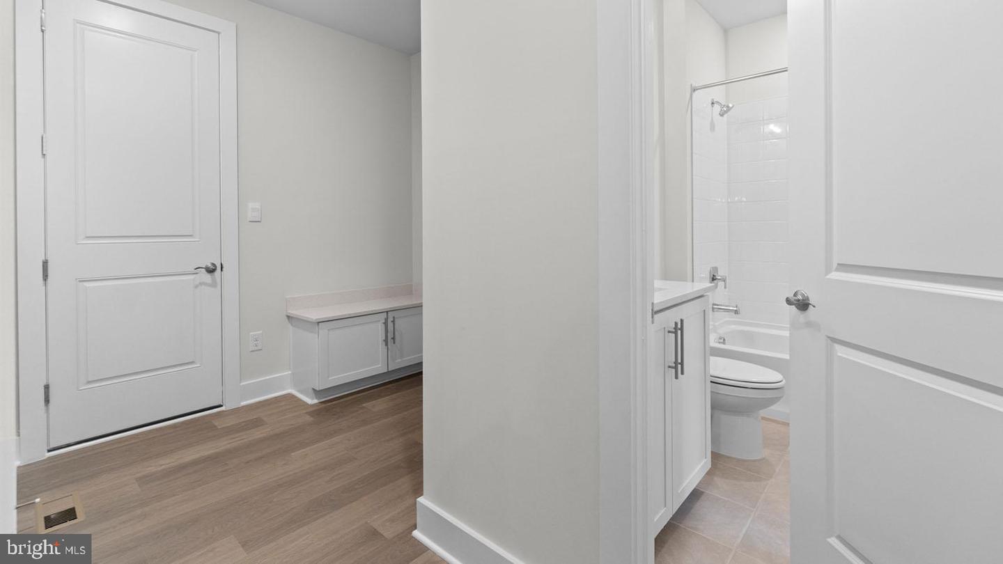 8281 COLLING MANOR CT, ALEXANDRIA, Virginia 22308, 6 Bedrooms Bedrooms, ,6 BathroomsBathrooms,Residential,For sale,8281 COLLING MANOR CT,VAFX2250504 MLS # VAFX2250504