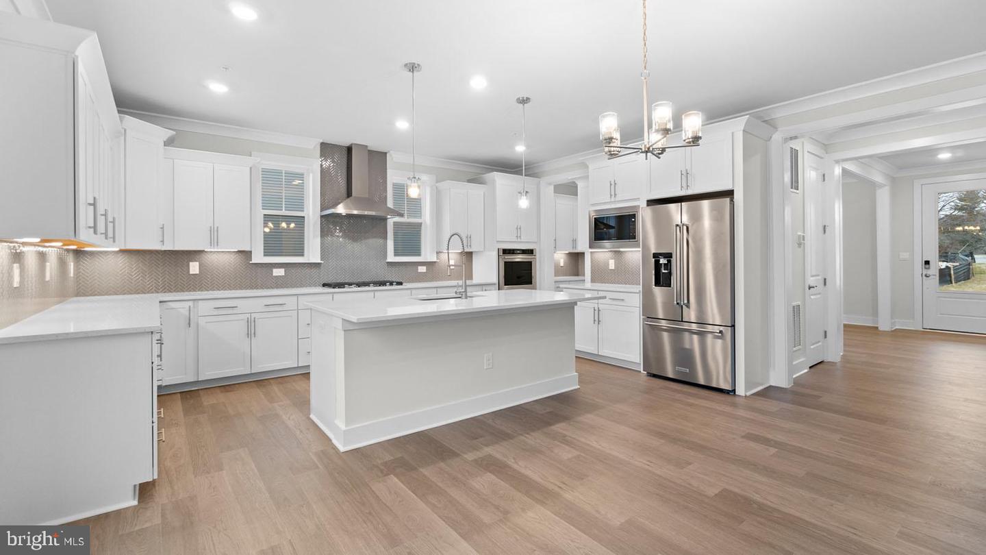 8281 COLLING MANOR CT, ALEXANDRIA, Virginia 22308, 6 Bedrooms Bedrooms, ,6 BathroomsBathrooms,Residential,For sale,8281 COLLING MANOR CT,VAFX2250504 MLS # VAFX2250504