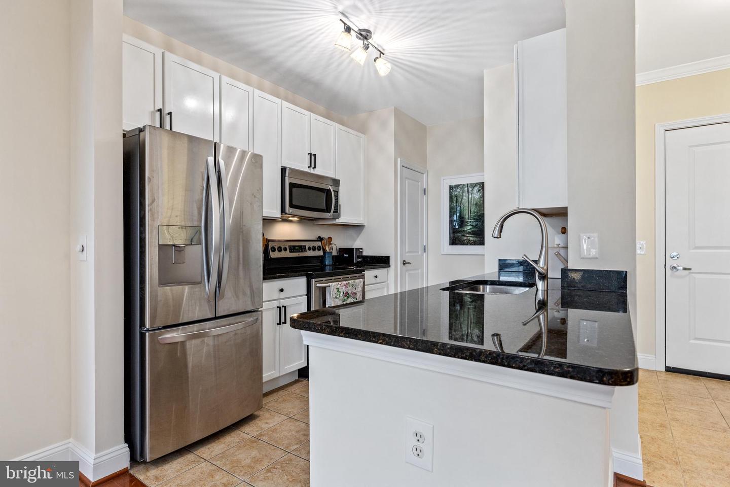1391 PENNSYLVANIA AVE SE #514, WASHINGTON, District Of Columbia 20003, 2 Bedrooms Bedrooms, ,2 BathroomsBathrooms,Residential,For sale,1391 PENNSYLVANIA AVE SE #514,DCDC2187344 MLS # DCDC2187344