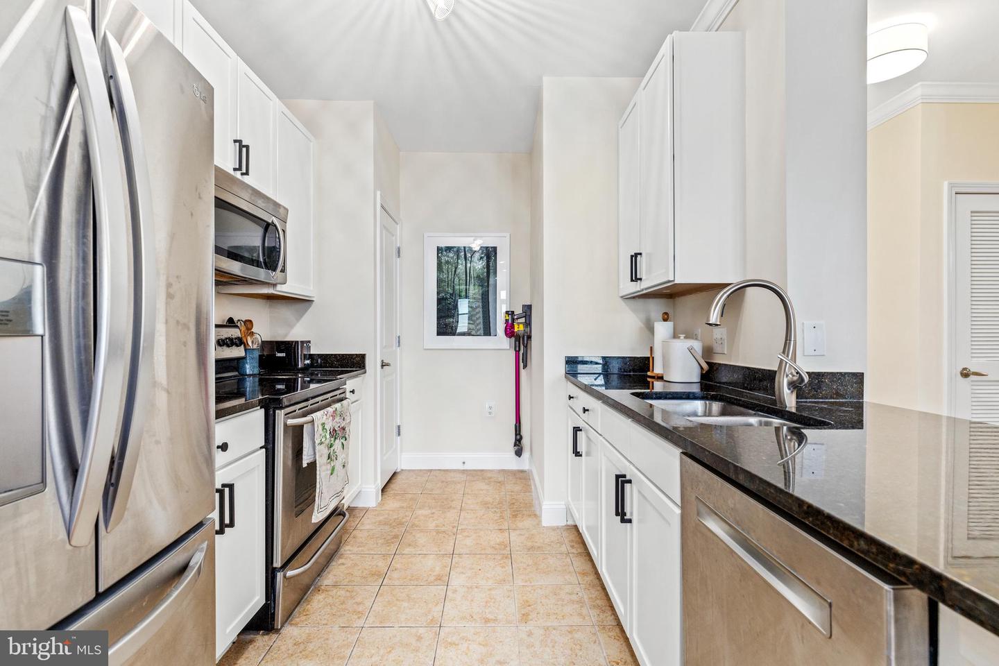 1391 PENNSYLVANIA AVE SE #514, WASHINGTON, District Of Columbia 20003, 2 Bedrooms Bedrooms, ,2 BathroomsBathrooms,Residential,For sale,1391 PENNSYLVANIA AVE SE #514,DCDC2187344 MLS # DCDC2187344