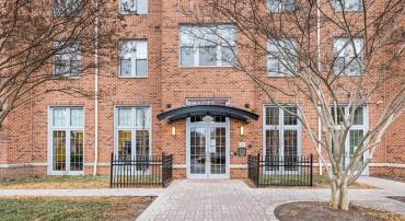 1391 PENNSYLVANIA AVE SE #514, WASHINGTON, District Of Columbia 20003, 2 Bedrooms Bedrooms, ,2 BathroomsBathrooms,Residential,For sale,1391 PENNSYLVANIA AVE SE #514,DCDC2187344 MLS # DCDC2187344