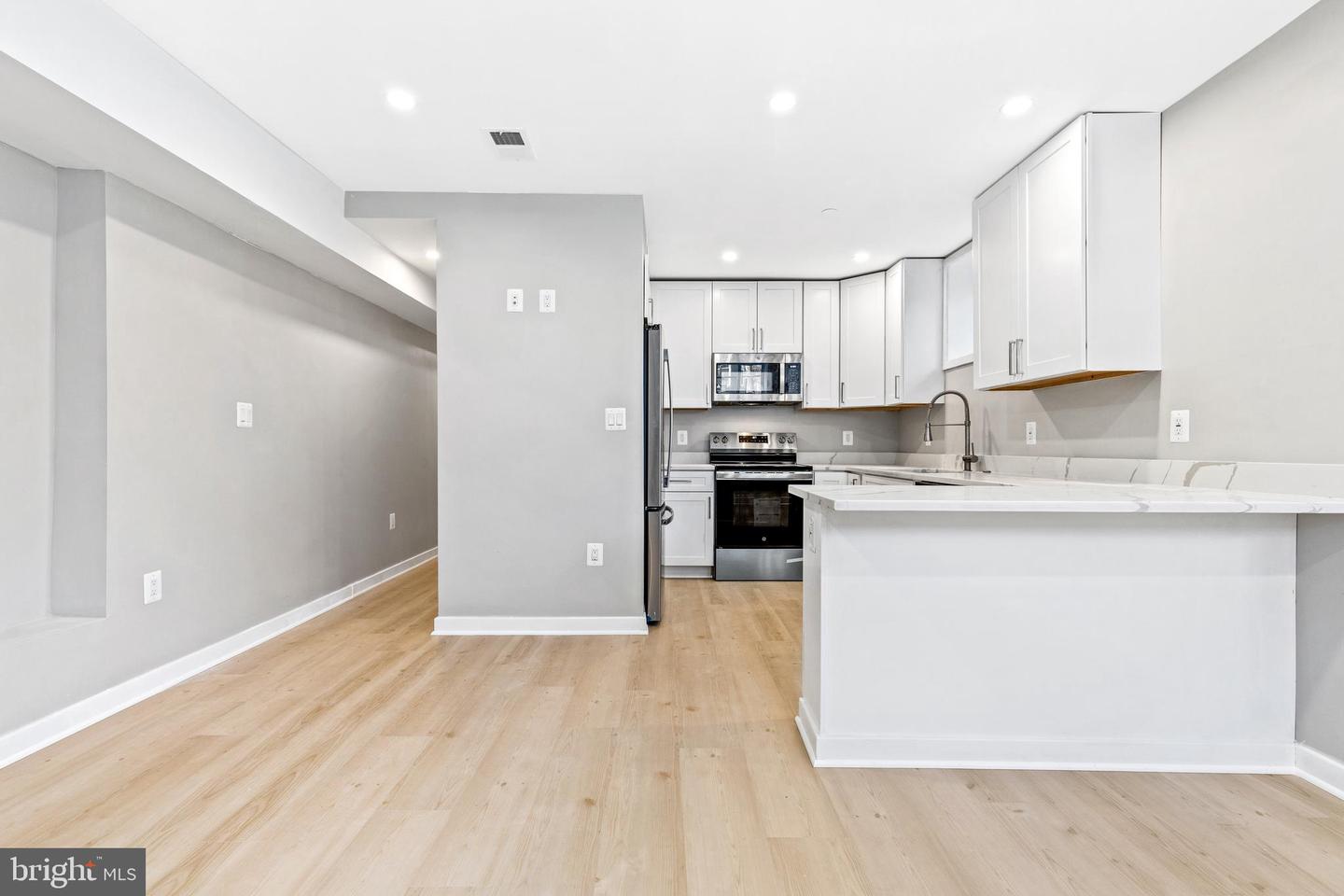 2036 1ST ST NW, WASHINGTON, District Of Columbia 20001, 7 Bedrooms Bedrooms, 14 Rooms Rooms,3 BathroomsBathrooms,Residential,For sale,2036 1ST ST NW,DCDC2190344 MLS # DCDC2190344