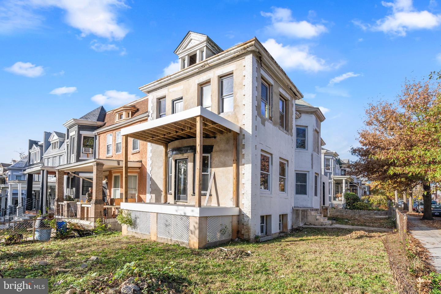 4000 3RD ST NW, WASHINGTON, District Of Columbia 20011, 4 Bedrooms Bedrooms, ,4 BathroomsBathrooms,Residential,For sale,4000 3RD ST NW,DCDC2196182 MLS # DCDC2196182