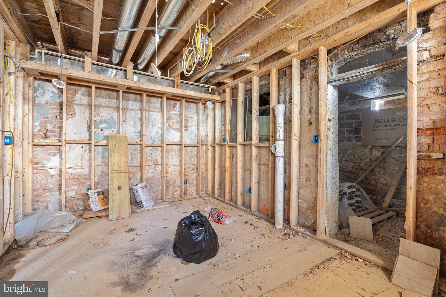 4000 3RD ST NW, WASHINGTON, District Of Columbia 20011, 4 Bedrooms Bedrooms, ,4 BathroomsBathrooms,Residential,For sale,4000 3RD ST NW,DCDC2196182 MLS # DCDC2196182
