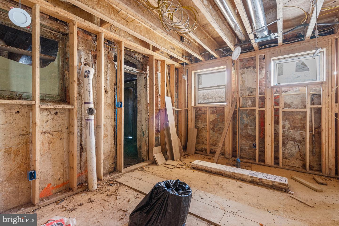 4000 3RD ST NW, WASHINGTON, District Of Columbia 20011, 4 Bedrooms Bedrooms, ,4 BathroomsBathrooms,Residential,For sale,4000 3RD ST NW,DCDC2196182 MLS # DCDC2196182