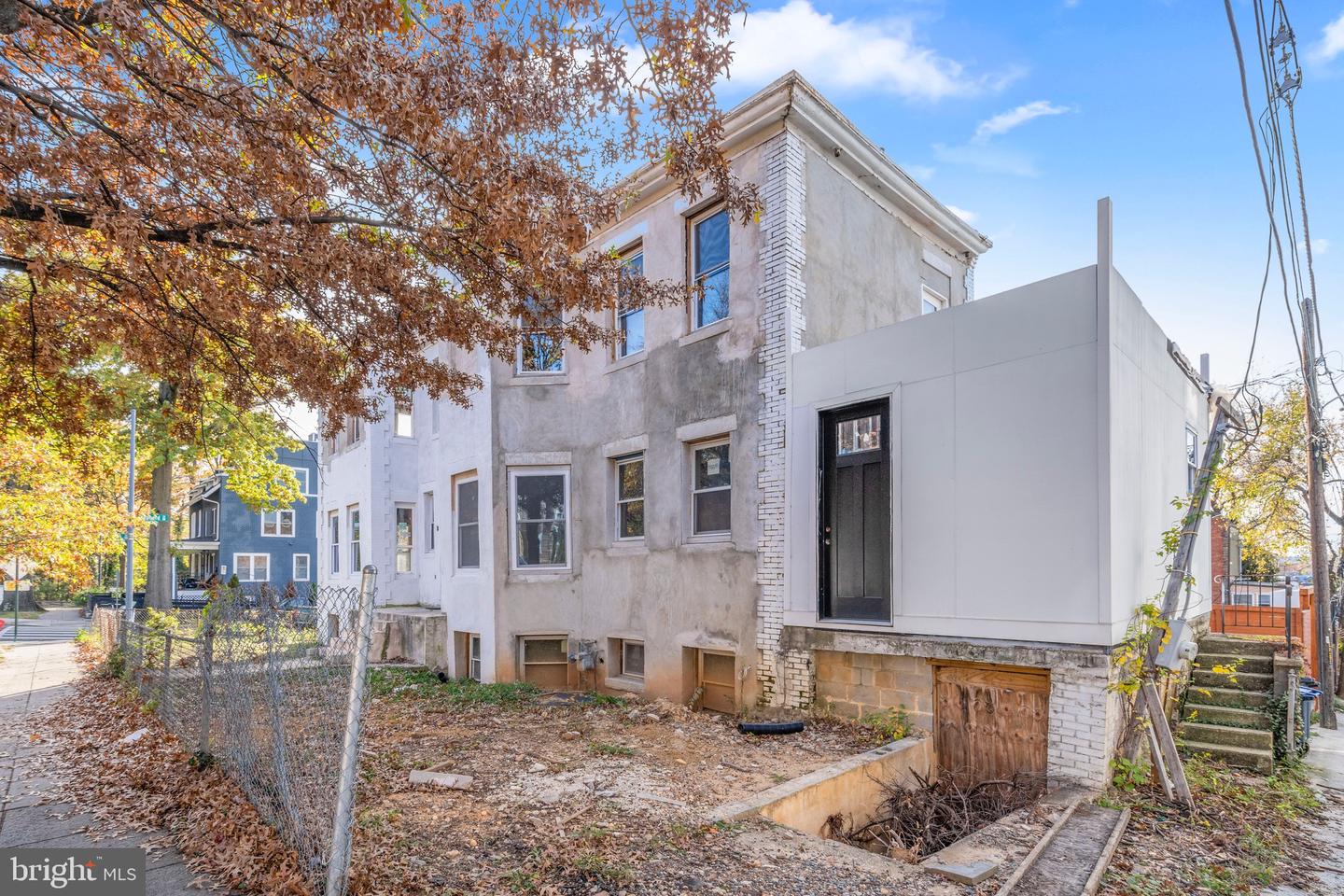 4000 3RD ST NW, WASHINGTON, District Of Columbia 20011, 4 Bedrooms Bedrooms, ,4 BathroomsBathrooms,Residential,For sale,4000 3RD ST NW,DCDC2196182 MLS # DCDC2196182