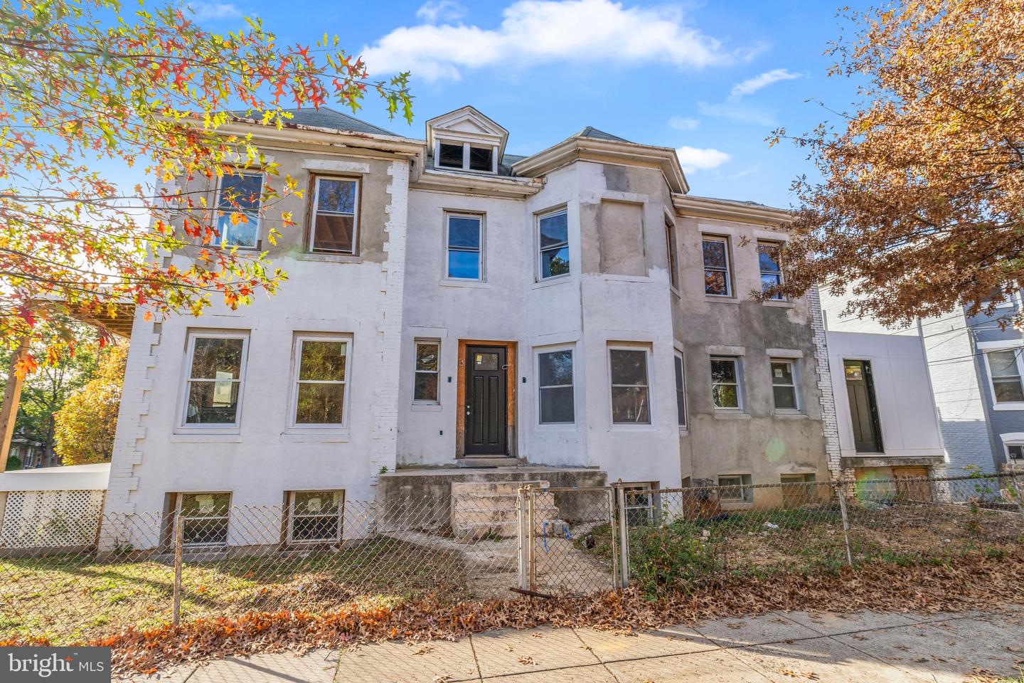 4000 3RD ST NW, WASHINGTON, District Of Columbia 20011, 4 Bedrooms Bedrooms, ,4 BathroomsBathrooms,Residential,For sale,4000 3RD ST NW,DCDC2196182 MLS # DCDC2196182