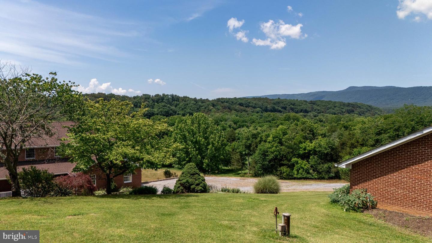 360 LAZY RIVER EAST RD, LURAY, Virginia 22835, 4 Bedrooms Bedrooms, ,4 BathroomsBathrooms,Residential,For sale,360 LAZY RIVER EAST RD,VAPA2004816 MLS # VAPA2004816