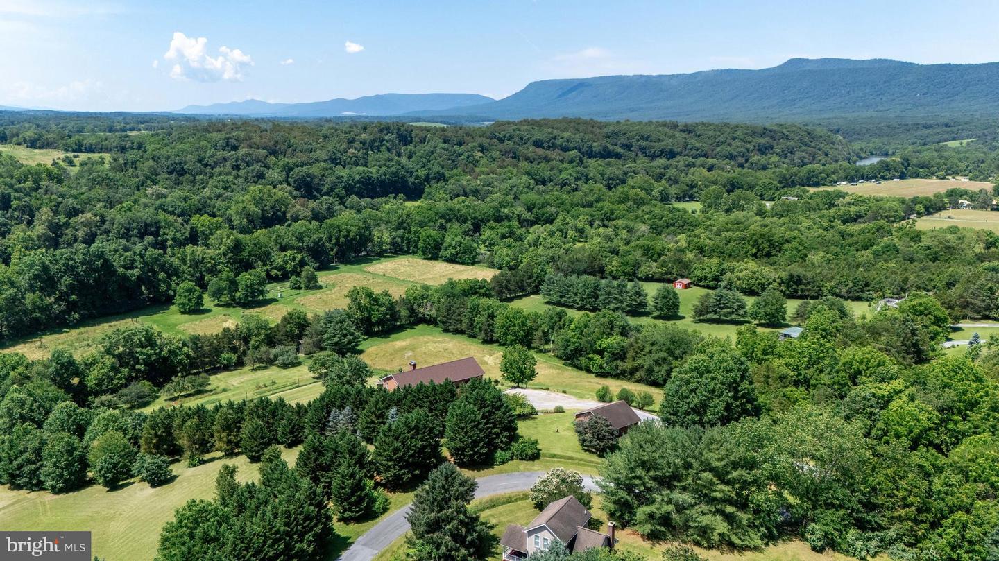360 LAZY RIVER EAST RD, LURAY, Virginia 22835, 4 Bedrooms Bedrooms, ,4 BathroomsBathrooms,Residential,For sale,360 LAZY RIVER EAST RD,VAPA2004816 MLS # VAPA2004816
