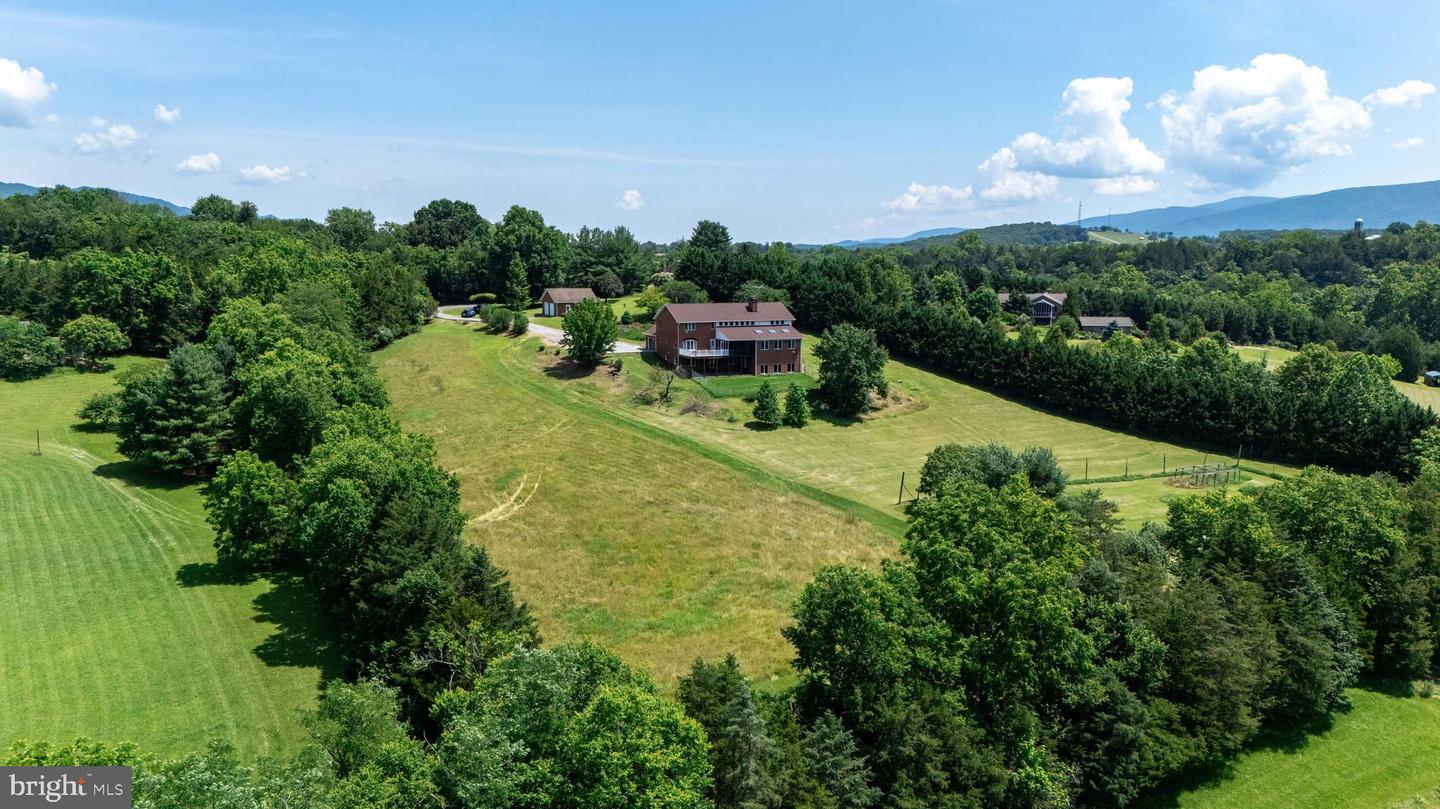360 LAZY RIVER EAST RD, LURAY, Virginia 22835, 4 Bedrooms Bedrooms, ,4 BathroomsBathrooms,Residential,For sale,360 LAZY RIVER EAST RD,VAPA2004816 MLS # VAPA2004816