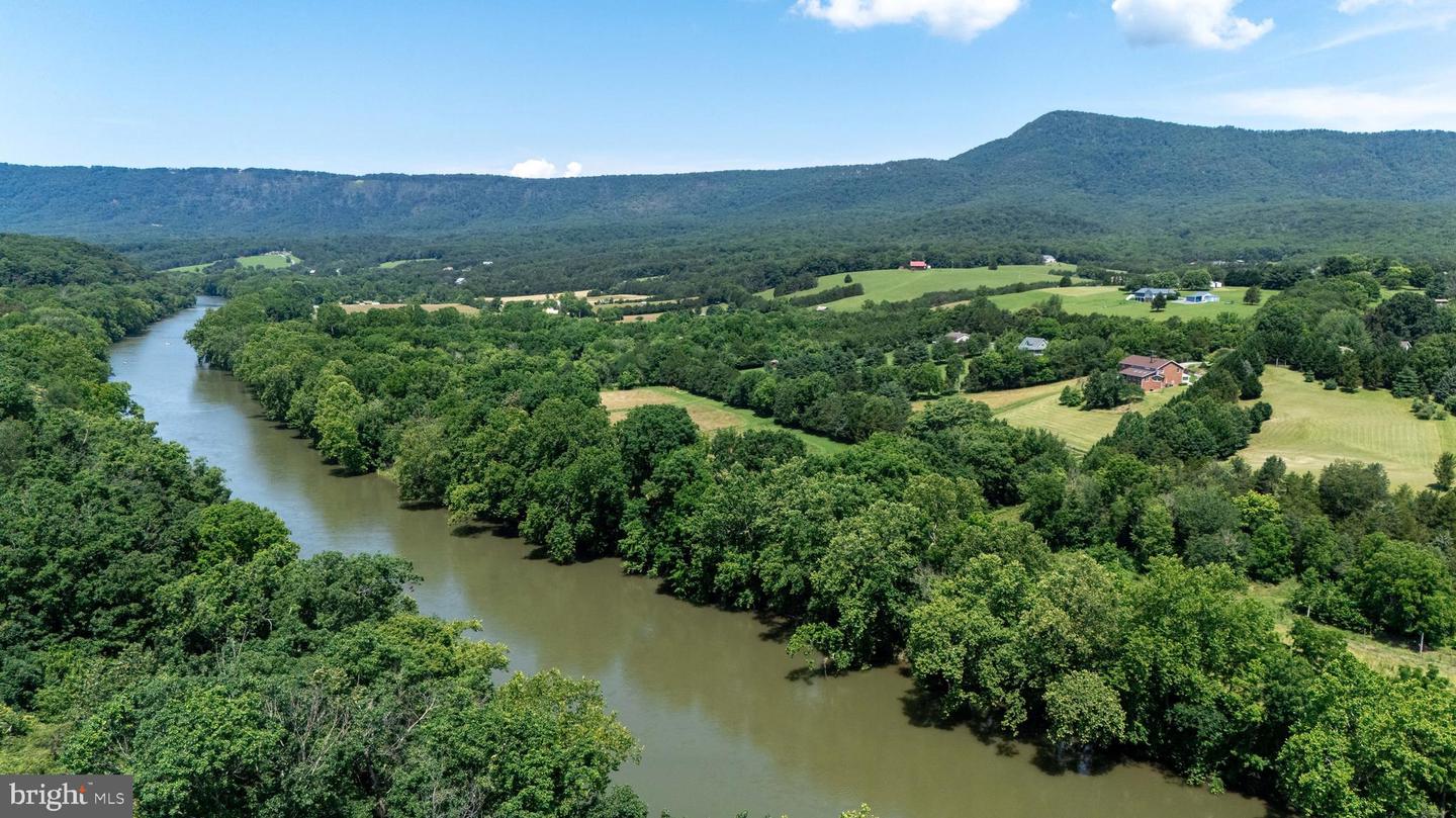 360 LAZY RIVER EAST RD, LURAY, Virginia 22835, 4 Bedrooms Bedrooms, ,4 BathroomsBathrooms,Residential,For sale,360 LAZY RIVER EAST RD,VAPA2004816 MLS # VAPA2004816