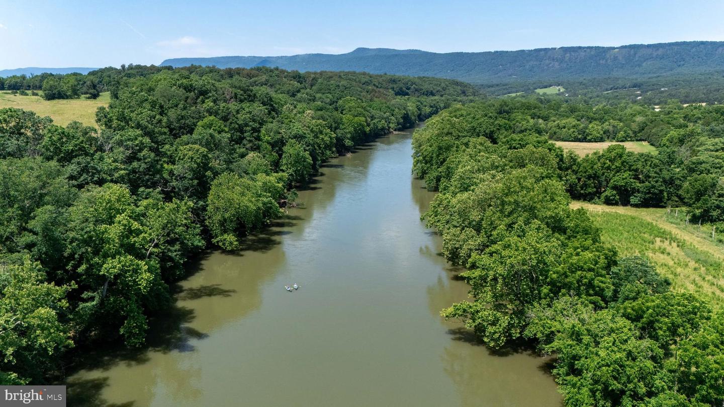 360 LAZY RIVER EAST RD, LURAY, Virginia 22835, 4 Bedrooms Bedrooms, ,4 BathroomsBathrooms,Residential,For sale,360 LAZY RIVER EAST RD,VAPA2004816 MLS # VAPA2004816