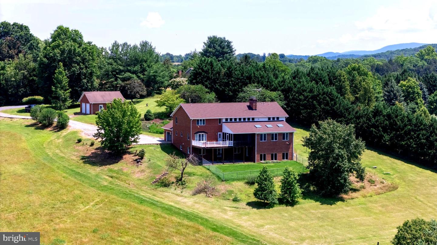 360 LAZY RIVER EAST RD, LURAY, Virginia 22835, 4 Bedrooms Bedrooms, ,4 BathroomsBathrooms,Residential,For sale,360 LAZY RIVER EAST RD,VAPA2004816 MLS # VAPA2004816