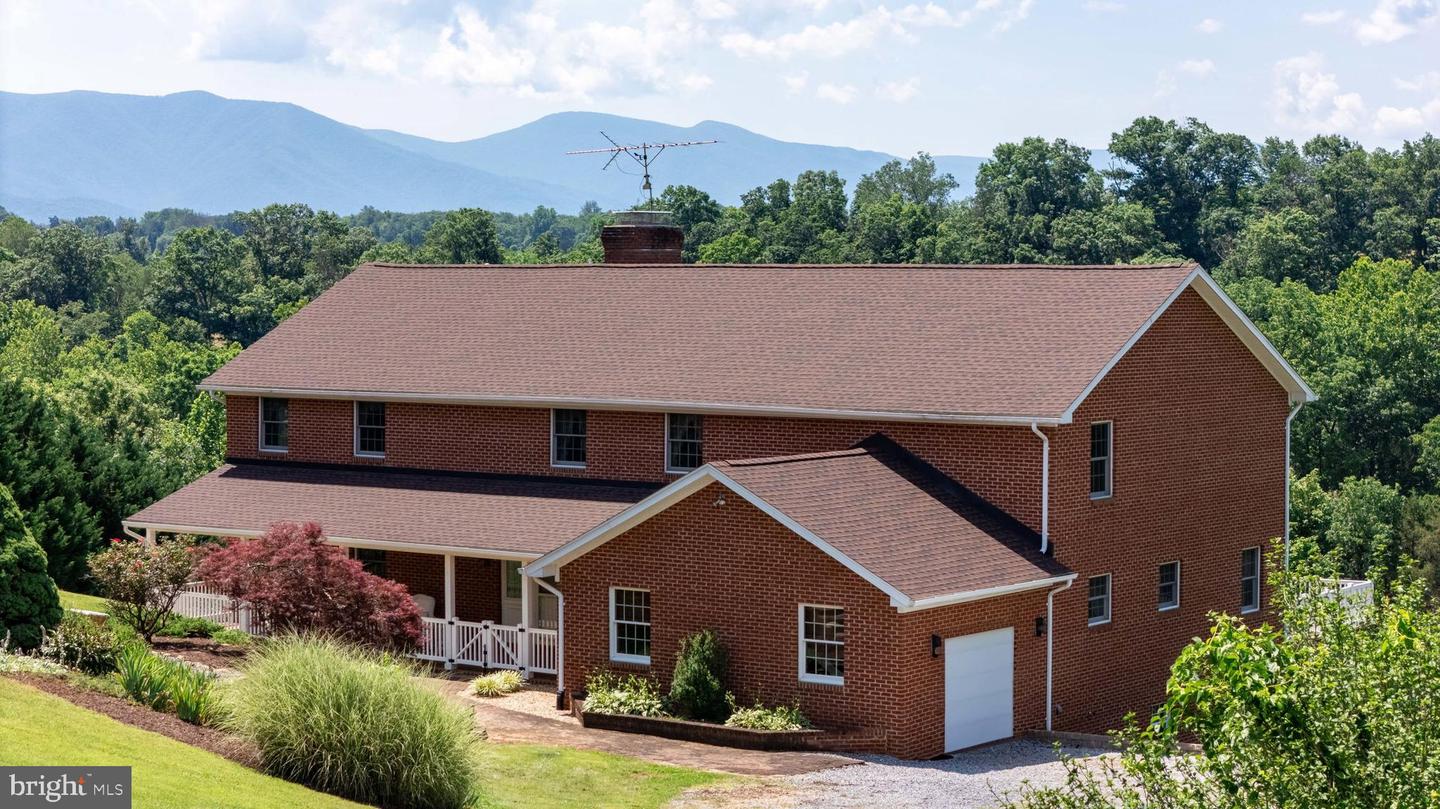 360 LAZY RIVER EAST RD, LURAY, Virginia 22835, 4 Bedrooms Bedrooms, ,4 BathroomsBathrooms,Residential,For sale,360 LAZY RIVER EAST RD,VAPA2004816 MLS # VAPA2004816