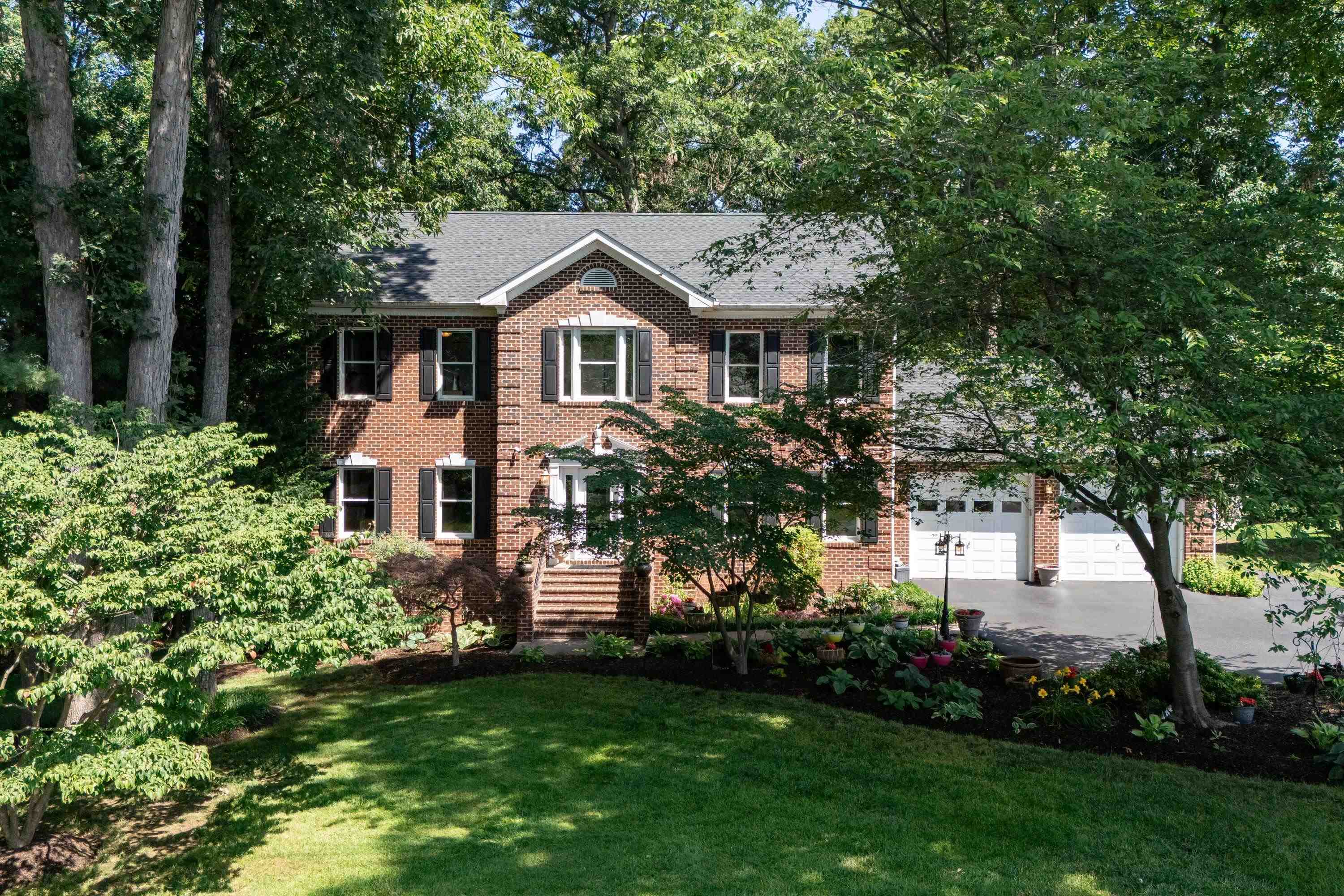 1515 CUMBERLAND DR, ROCKINGHAM, Virginia 22801, 5 Bedrooms Bedrooms, ,3 BathroomsBathrooms,Residential,1515 CUMBERLAND DR,666107 MLS # 666107