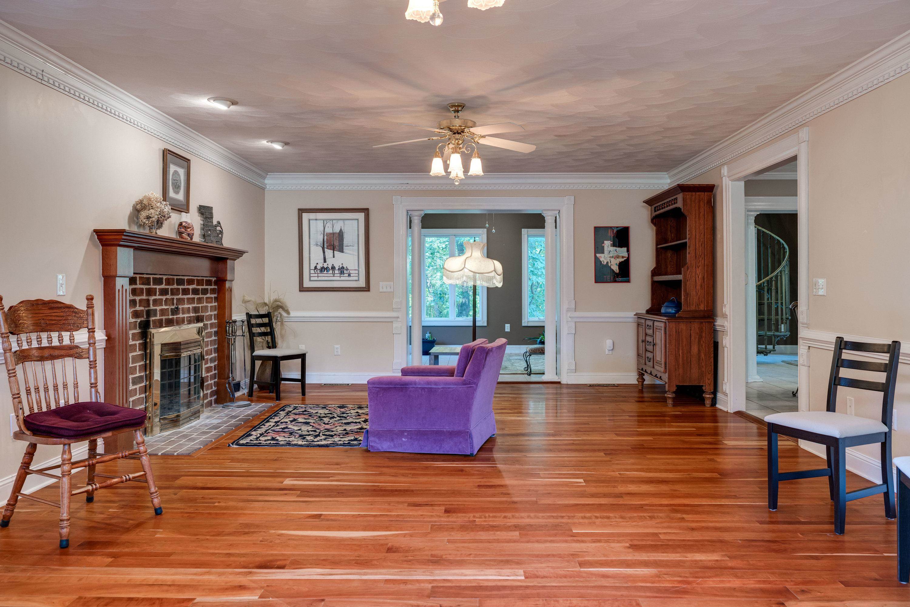 1515 CUMBERLAND DR, ROCKINGHAM, Virginia 22801, 5 Bedrooms Bedrooms, ,3 BathroomsBathrooms,Residential,1515 CUMBERLAND DR,666107 MLS # 666107