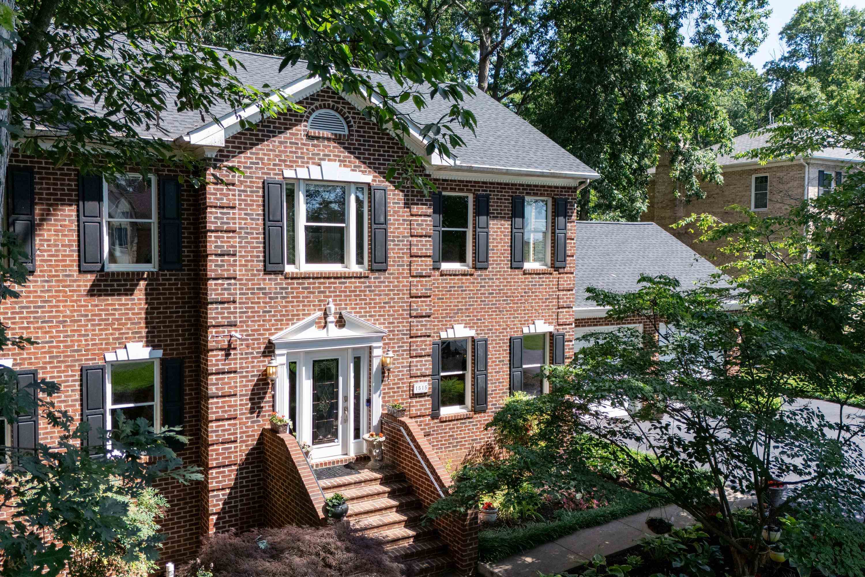 1515 CUMBERLAND DR, ROCKINGHAM, Virginia 22801, 5 Bedrooms Bedrooms, ,3 BathroomsBathrooms,Residential,1515 CUMBERLAND DR,666107 MLS # 666107