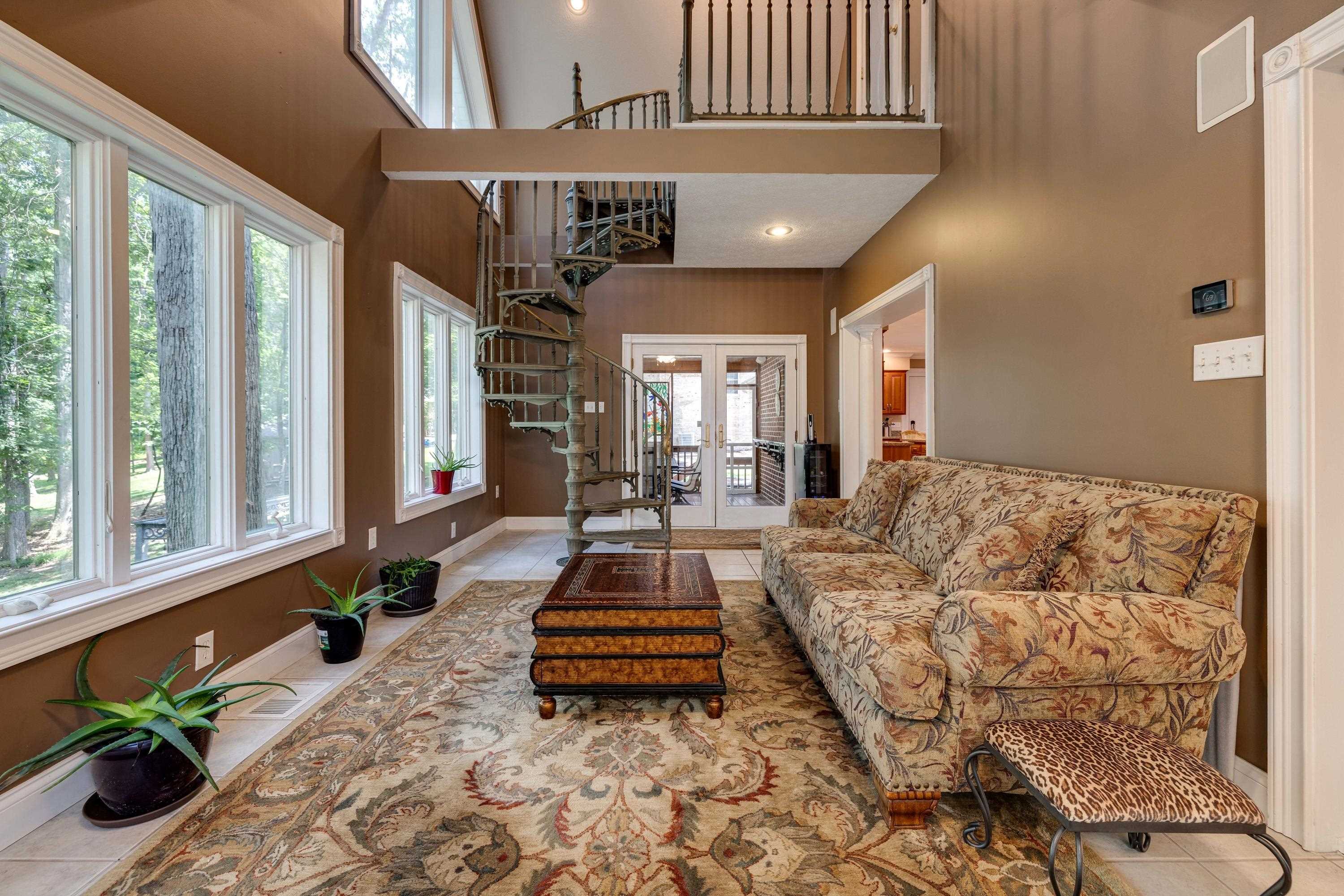 1515 CUMBERLAND DR, ROCKINGHAM, Virginia 22801, 5 Bedrooms Bedrooms, ,3 BathroomsBathrooms,Residential,1515 CUMBERLAND DR,666107 MLS # 666107