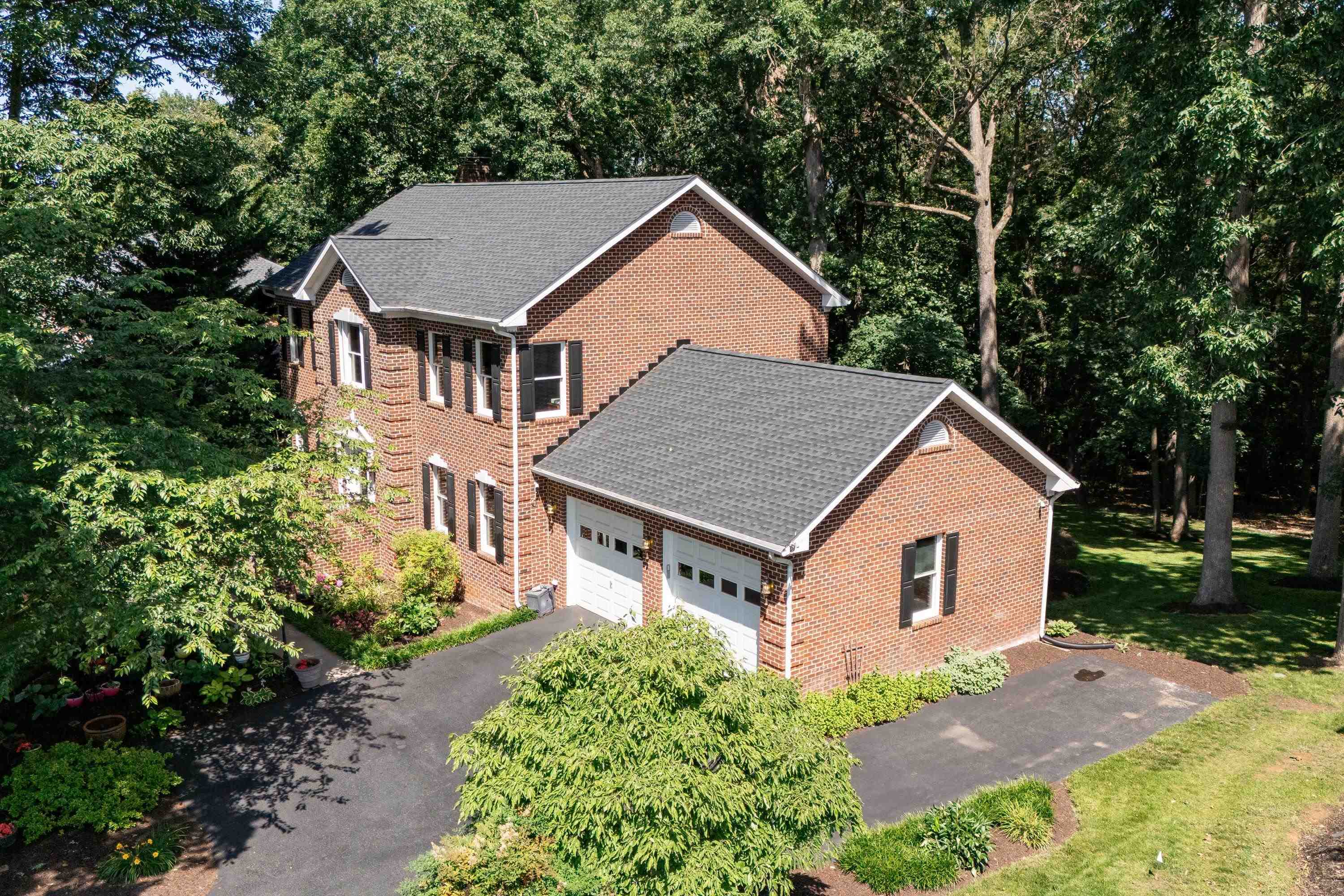 1515 CUMBERLAND DR, ROCKINGHAM, Virginia 22801, 5 Bedrooms Bedrooms, ,3 BathroomsBathrooms,Residential,1515 CUMBERLAND DR,666107 MLS # 666107