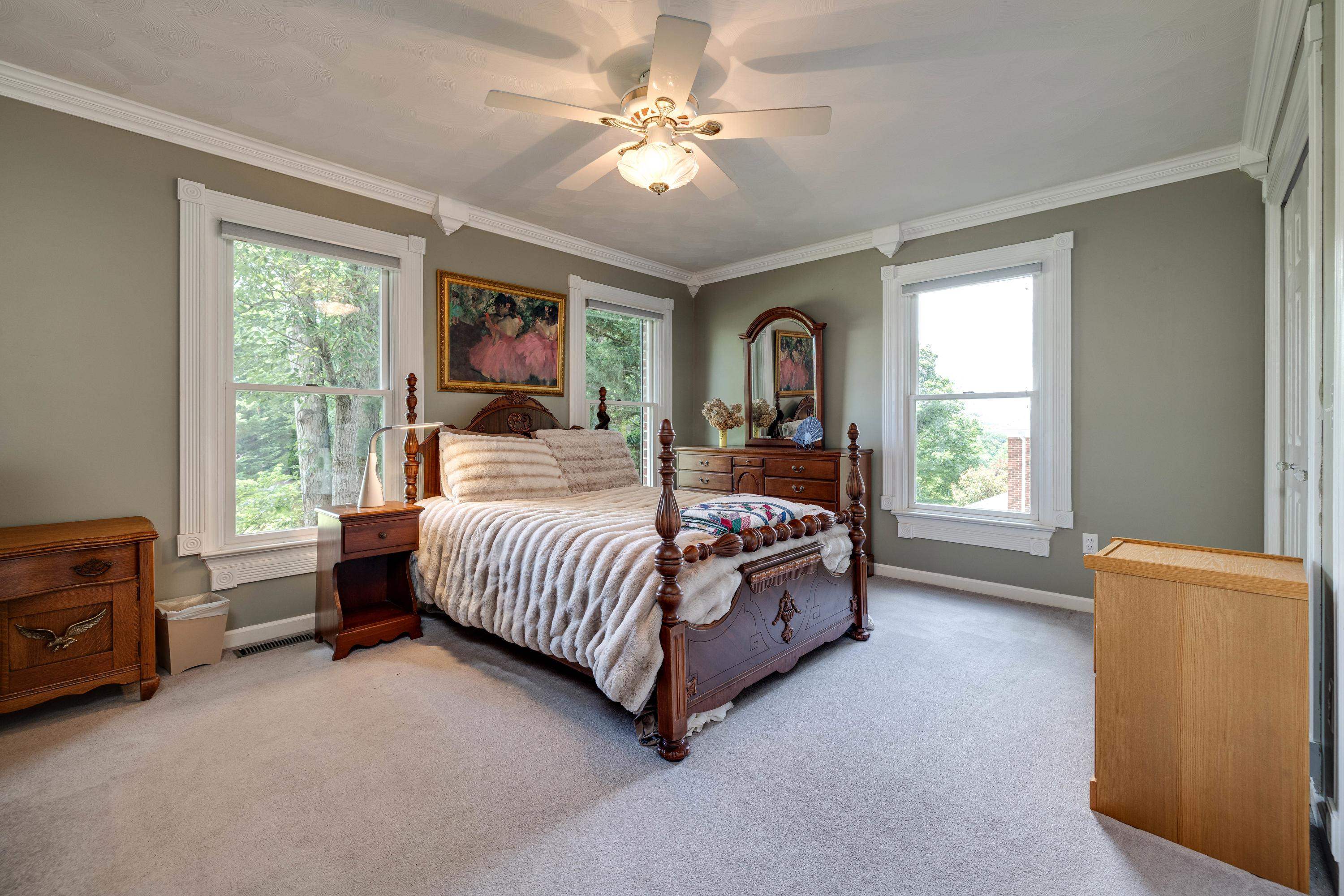 1515 CUMBERLAND DR, ROCKINGHAM, Virginia 22801, 5 Bedrooms Bedrooms, ,3 BathroomsBathrooms,Residential,1515 CUMBERLAND DR,666107 MLS # 666107