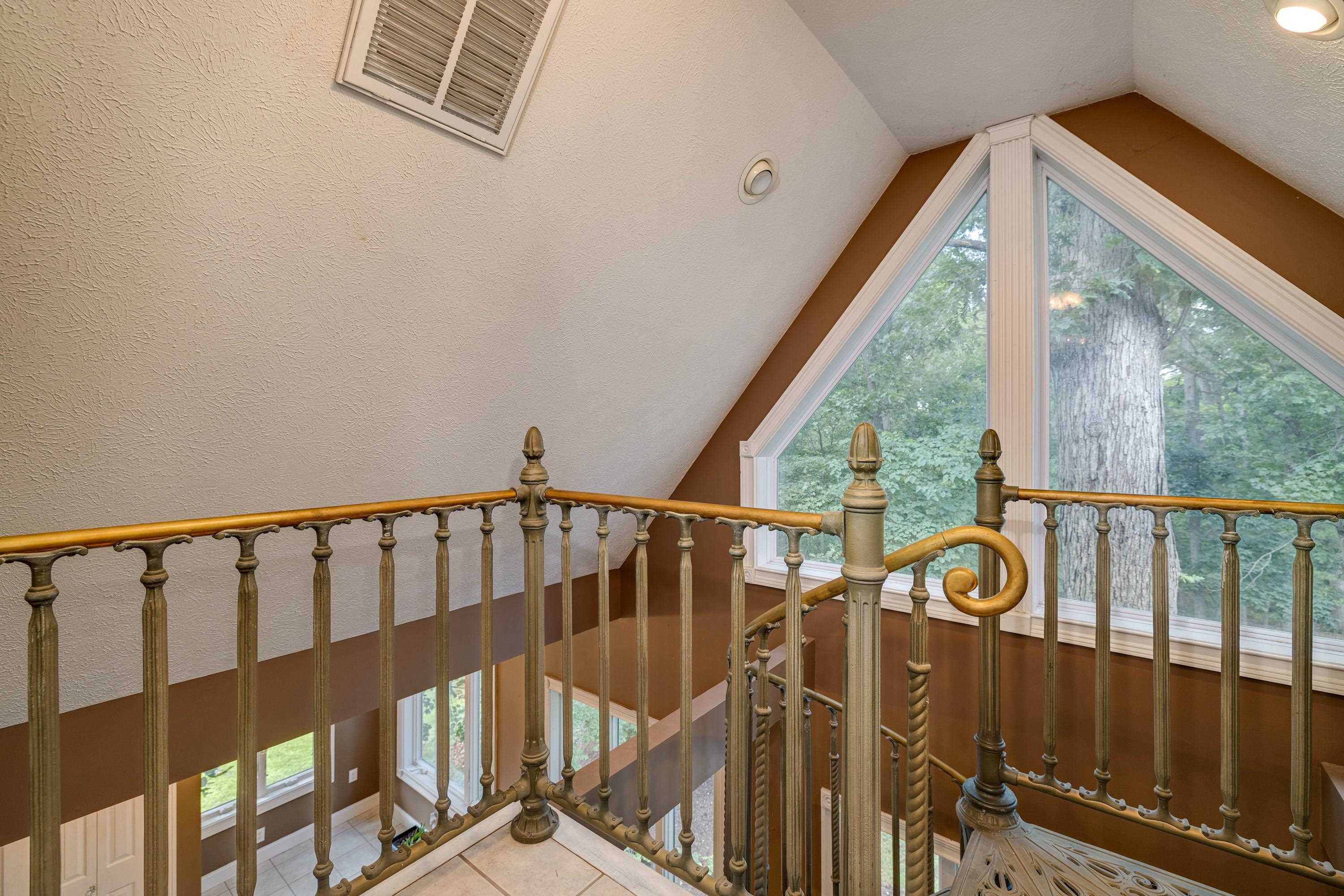 1515 CUMBERLAND DR, ROCKINGHAM, Virginia 22801, 5 Bedrooms Bedrooms, ,3 BathroomsBathrooms,Residential,1515 CUMBERLAND DR,666107 MLS # 666107