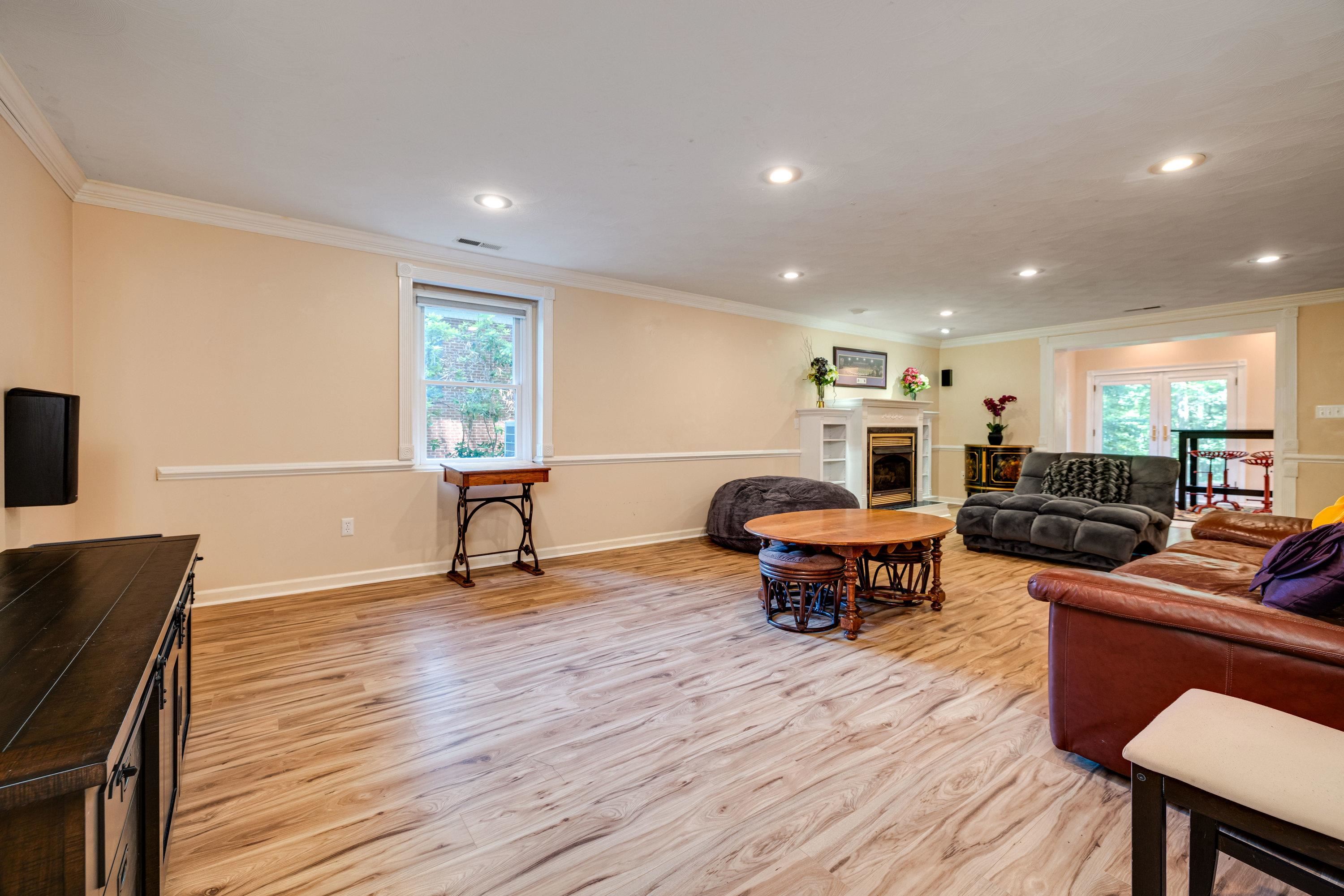 1515 CUMBERLAND DR, ROCKINGHAM, Virginia 22801, 5 Bedrooms Bedrooms, ,3 BathroomsBathrooms,Residential,1515 CUMBERLAND DR,666107 MLS # 666107