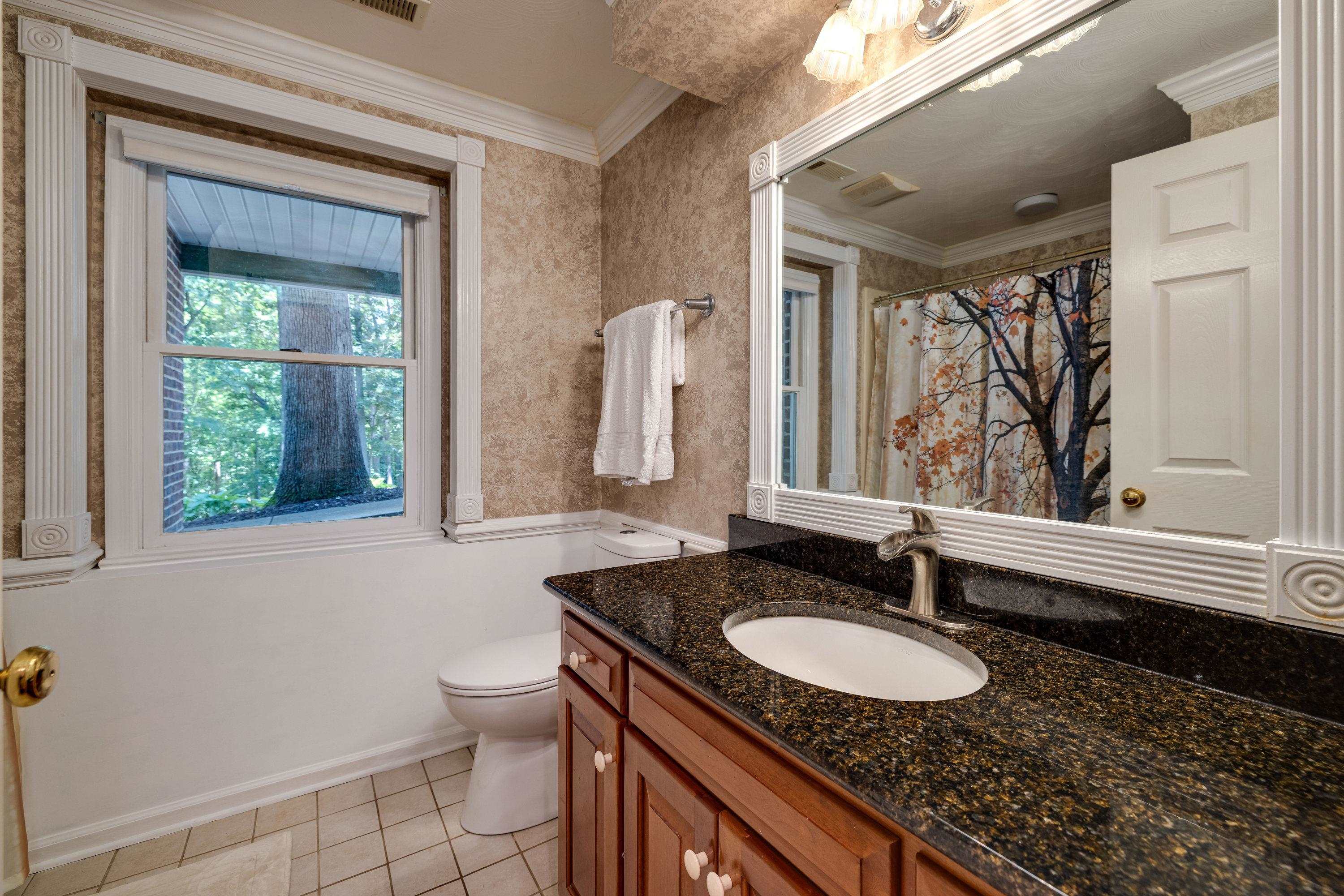 1515 CUMBERLAND DR, ROCKINGHAM, Virginia 22801, 5 Bedrooms Bedrooms, ,3 BathroomsBathrooms,Residential,1515 CUMBERLAND DR,666107 MLS # 666107