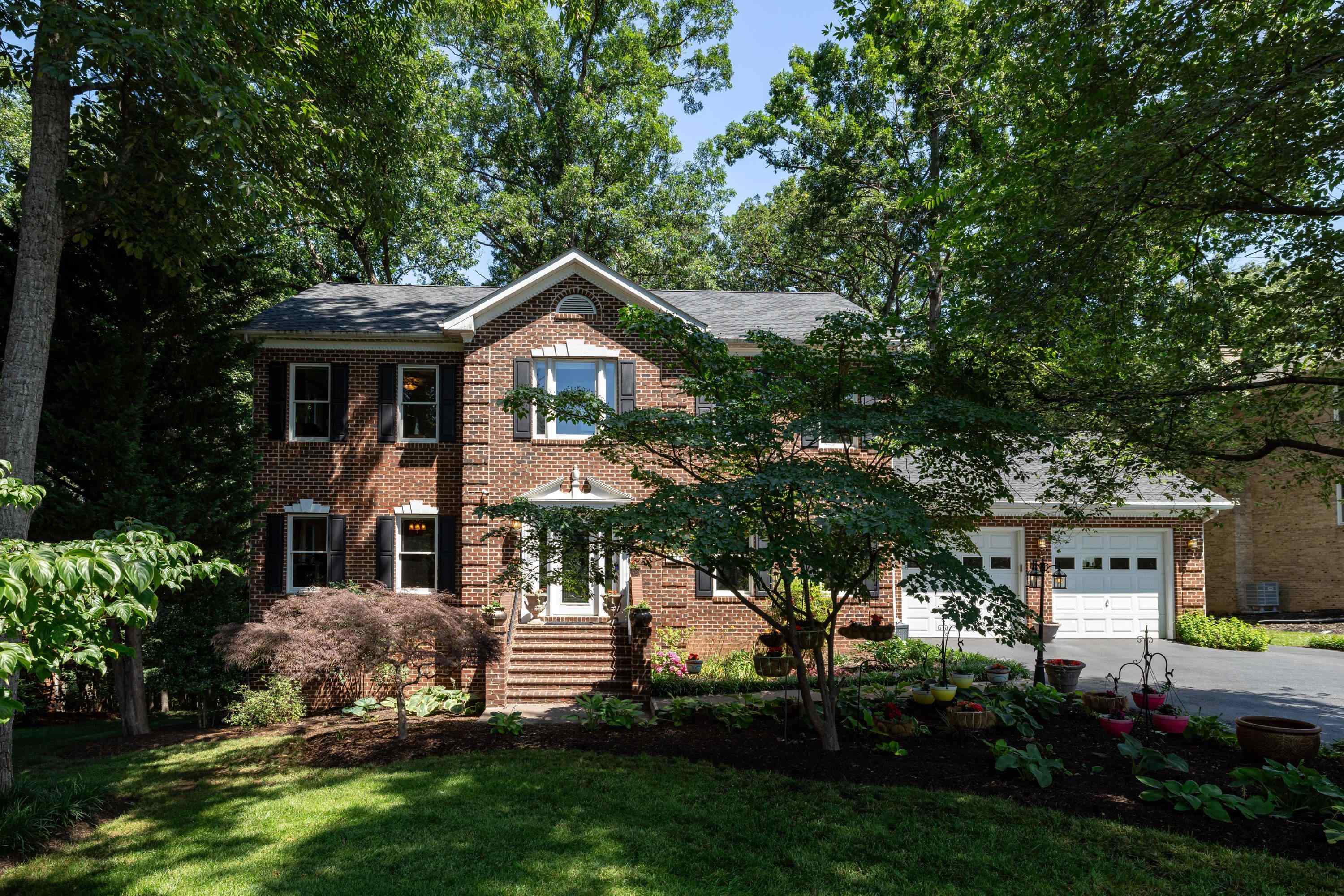 1515 CUMBERLAND DR, ROCKINGHAM, Virginia 22801, 5 Bedrooms Bedrooms, ,3 BathroomsBathrooms,Residential,1515 CUMBERLAND DR,666107 MLS # 666107