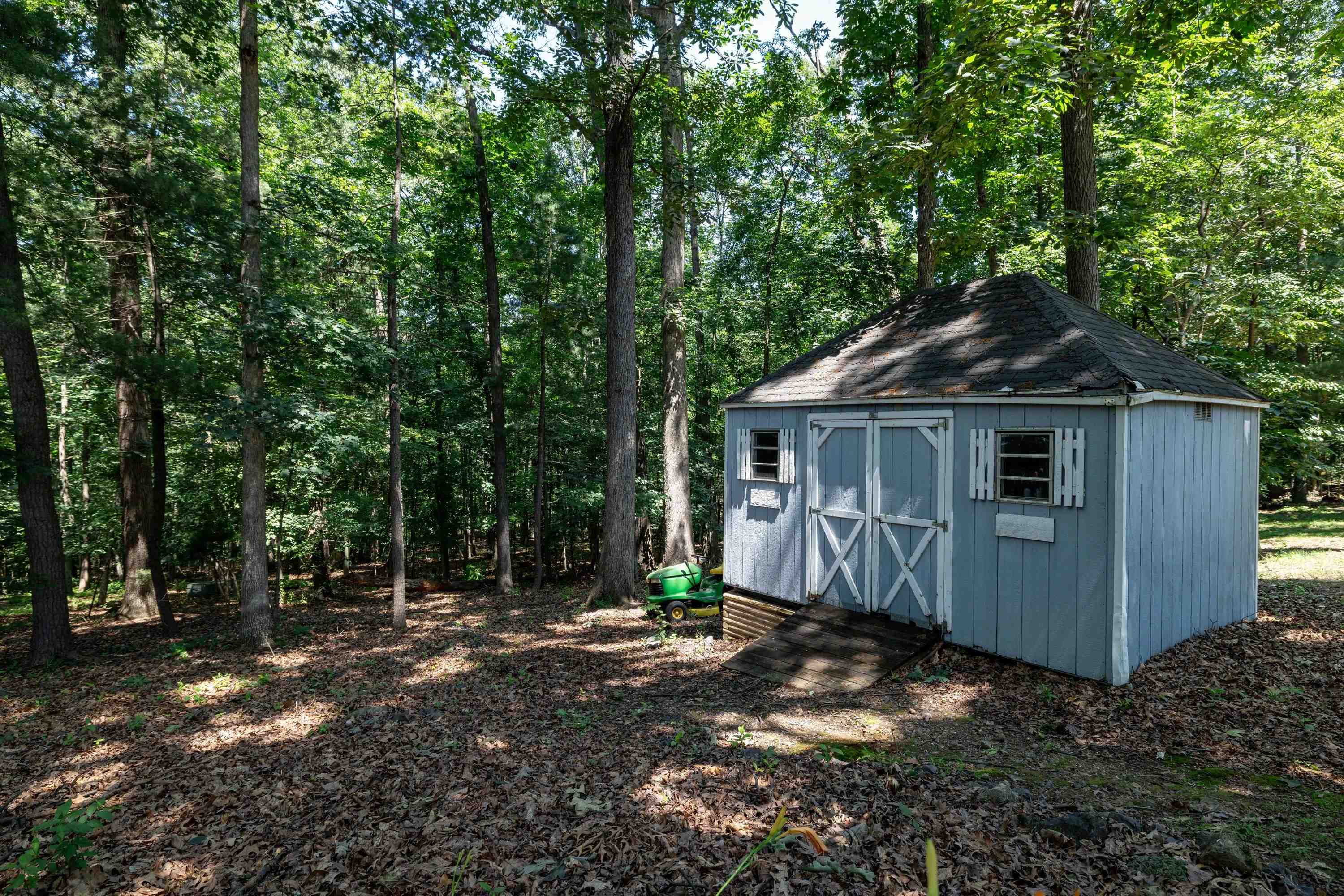 1515 CUMBERLAND DR, ROCKINGHAM, Virginia 22801, 5 Bedrooms Bedrooms, ,3 BathroomsBathrooms,Residential,1515 CUMBERLAND DR,666107 MLS # 666107