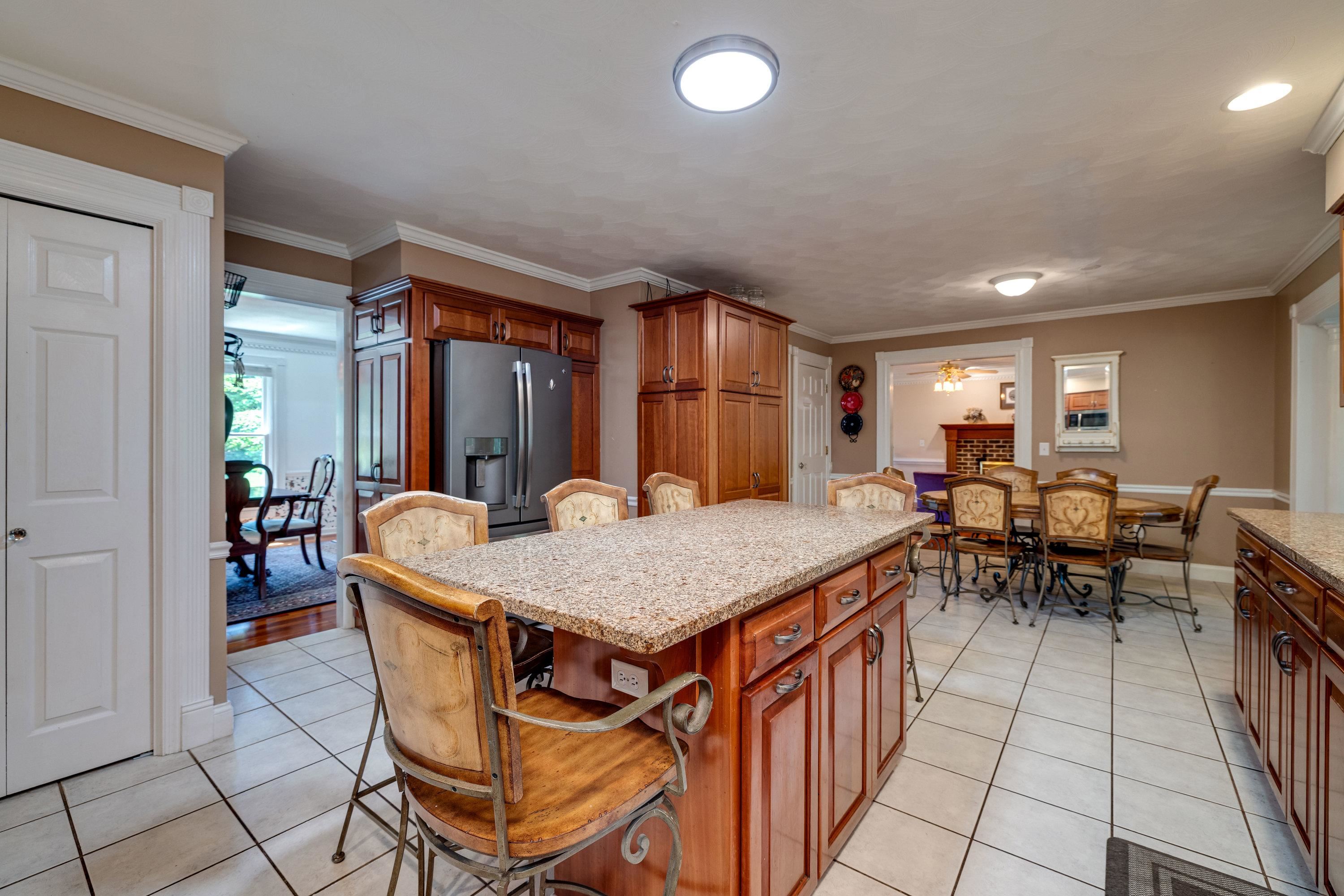 1515 CUMBERLAND DR, ROCKINGHAM, Virginia 22801, 5 Bedrooms Bedrooms, ,3 BathroomsBathrooms,Residential,1515 CUMBERLAND DR,666107 MLS # 666107