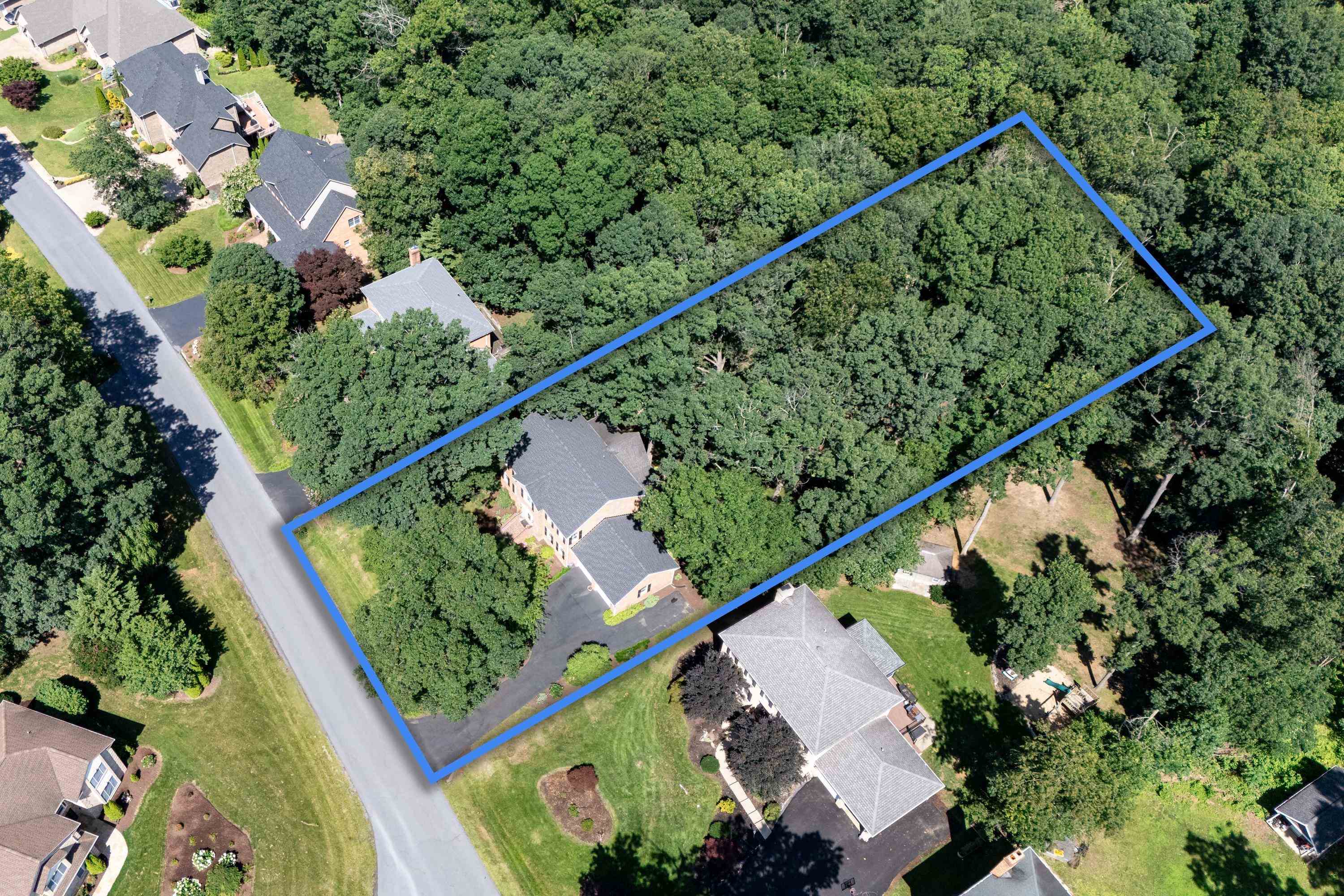 1515 CUMBERLAND DR, ROCKINGHAM, Virginia 22801, 5 Bedrooms Bedrooms, ,3 BathroomsBathrooms,Residential,1515 CUMBERLAND DR,666107 MLS # 666107