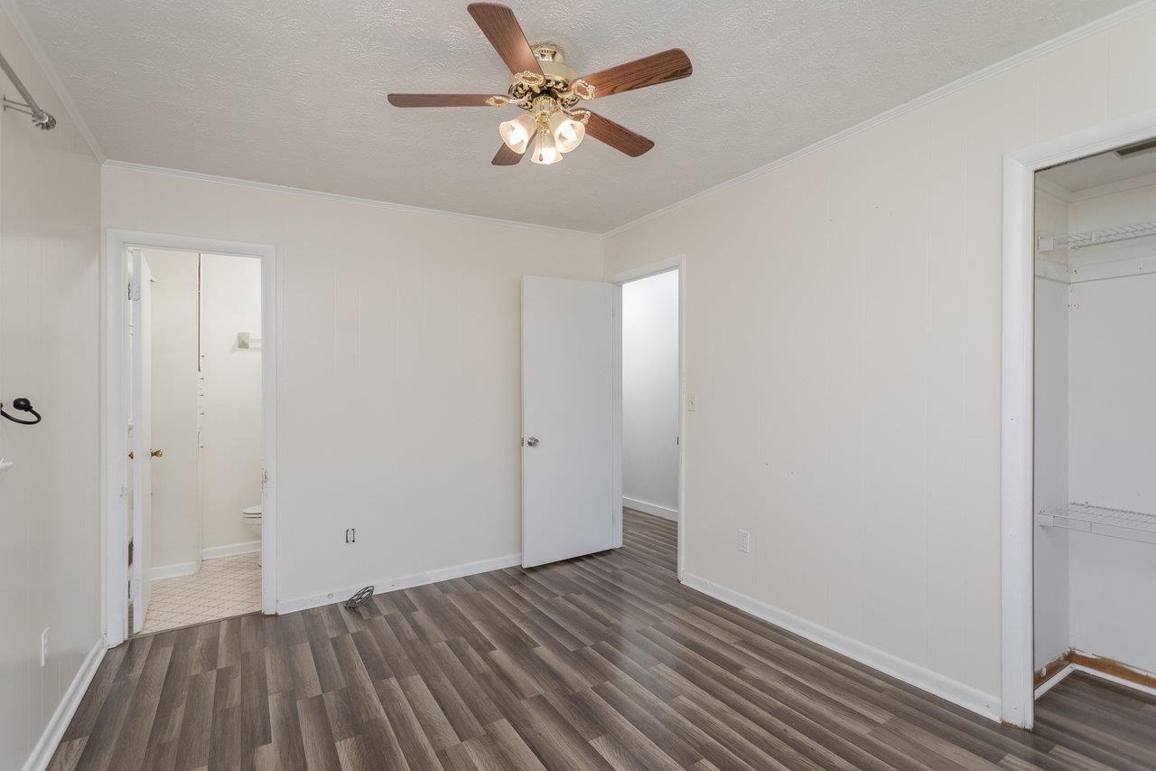 508 N STUART AVE, ELKTON, Virginia 22827, 3 Bedrooms Bedrooms, ,1 BathroomBathrooms,Residential,508 N STUART AVE,666111 MLS # 666111