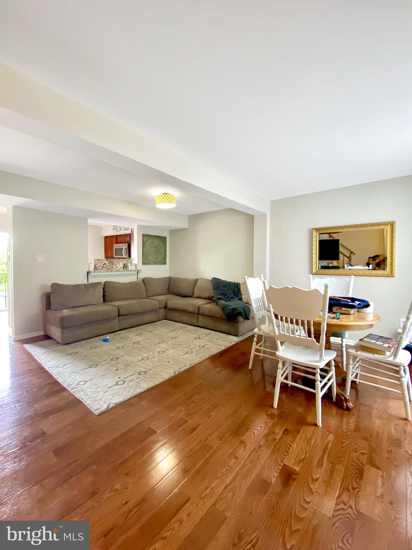6600 BRAVE CT, HAYMARKET, Virginia 20169, 3 Bedrooms Bedrooms, ,2 BathroomsBathrooms,Residential,For sale,6600 BRAVE CT,VAPW2095322 MLS # VAPW2095322