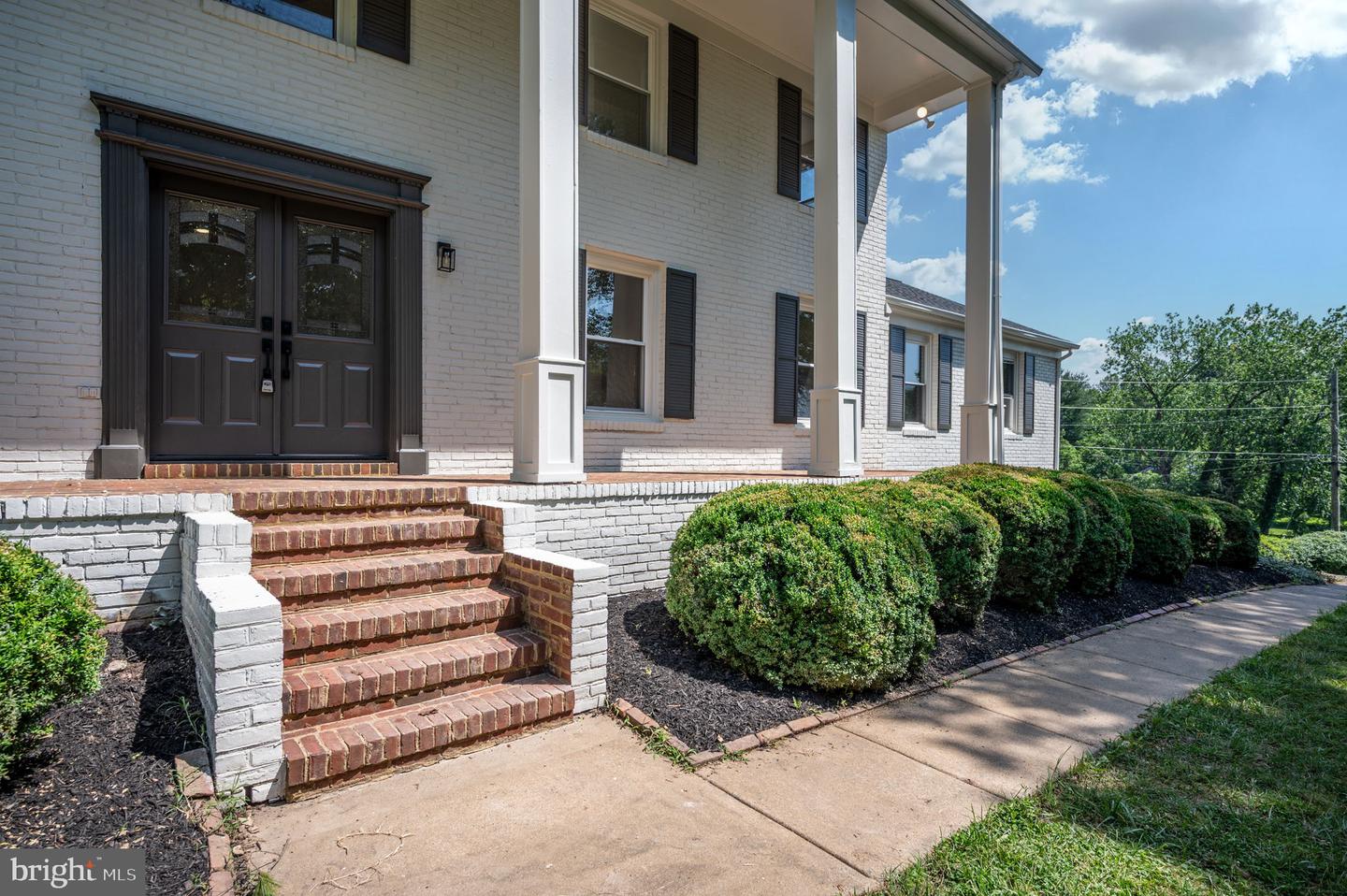 10548 KNOLLWOOD DR, MANASSAS, Virginia 20111, 4 Bedrooms Bedrooms, ,3 BathroomsBathrooms,Residential,For sale,10548 KNOLLWOOD DR,VAPW2095962 MLS # VAPW2095962