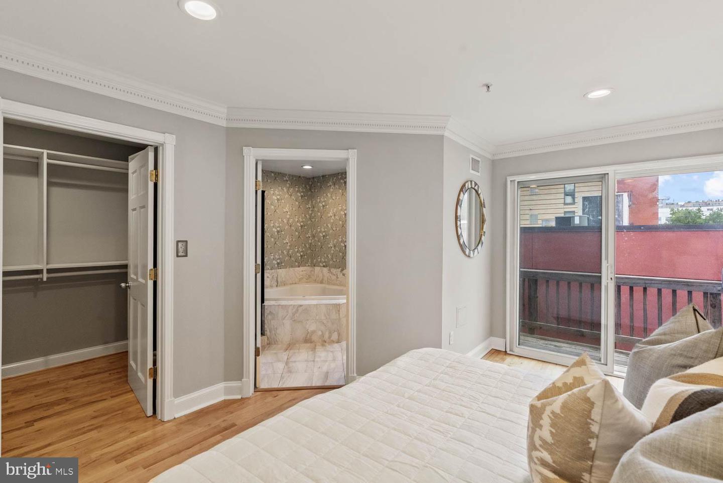 1406 CORCORAN ST NW #D, WASHINGTON, District Of Columbia 20009, 2 Bedrooms Bedrooms, ,2 BathroomsBathrooms,Residential,For sale,1406 CORCORAN ST NW #D,DCDC2203674 MLS # DCDC2203674