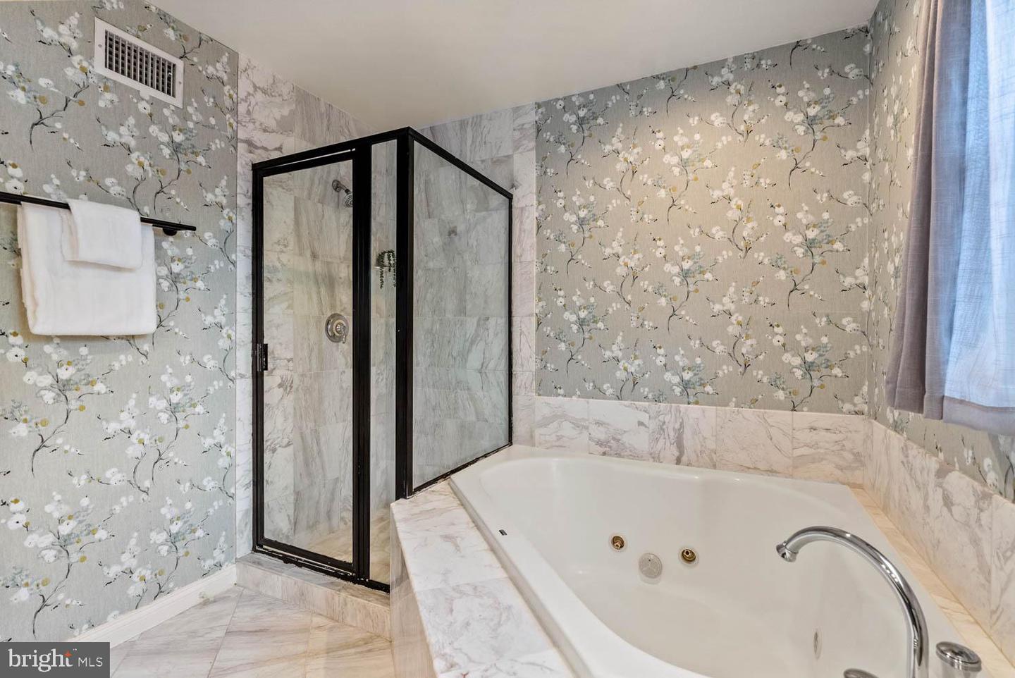 1406 CORCORAN ST NW #D, WASHINGTON, District Of Columbia 20009, 2 Bedrooms Bedrooms, ,2 BathroomsBathrooms,Residential,For sale,1406 CORCORAN ST NW #D,DCDC2203674 MLS # DCDC2203674
